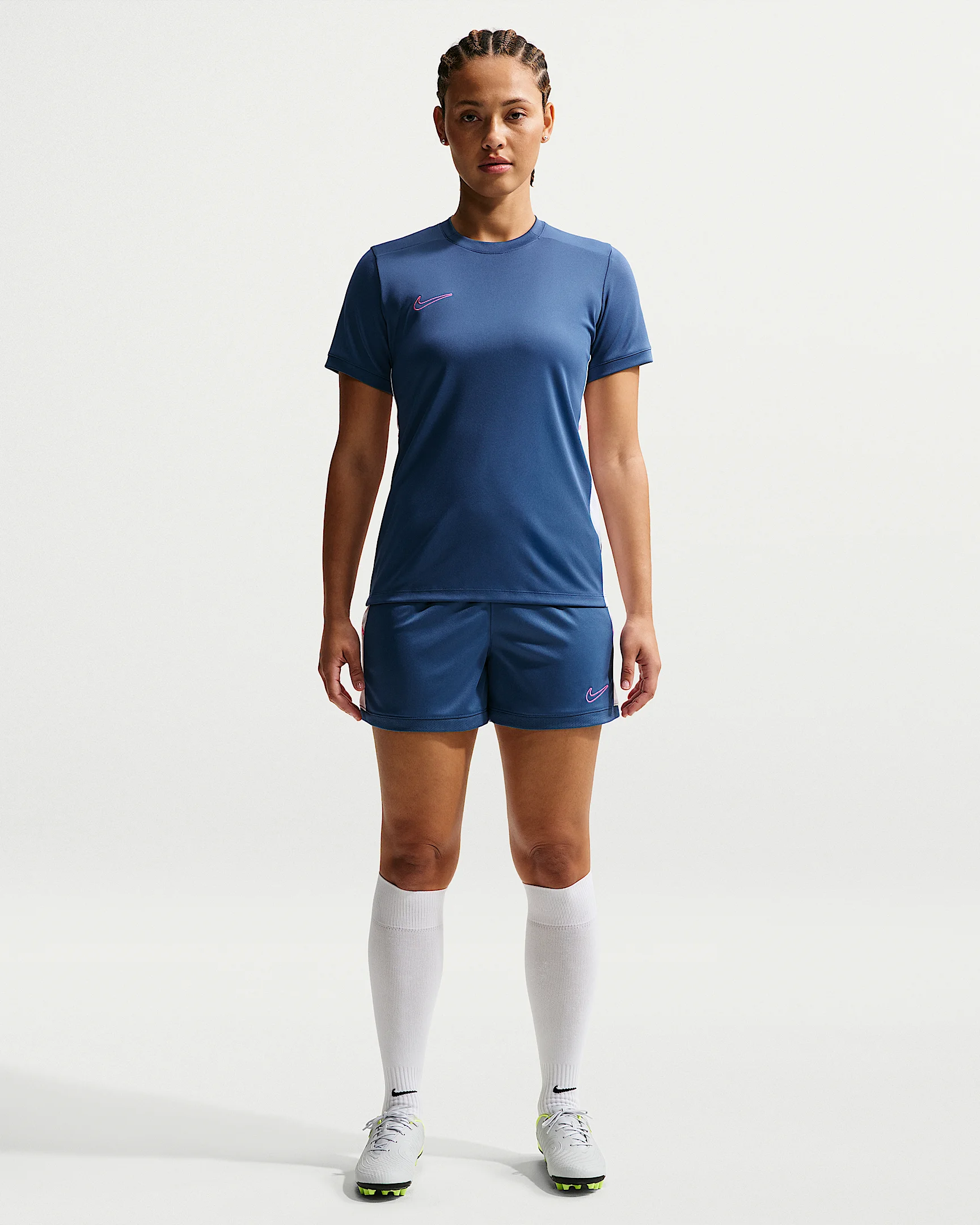 Nike Academy Women's Dri-FIT 4" Soccer Shorts - 1