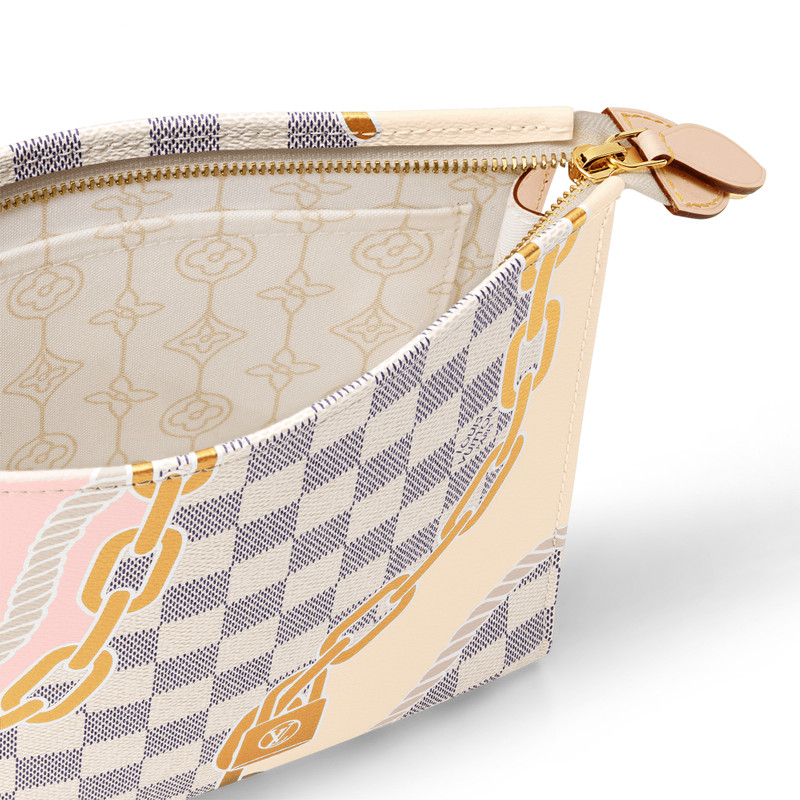 Toiletry Pouch On Chain 5