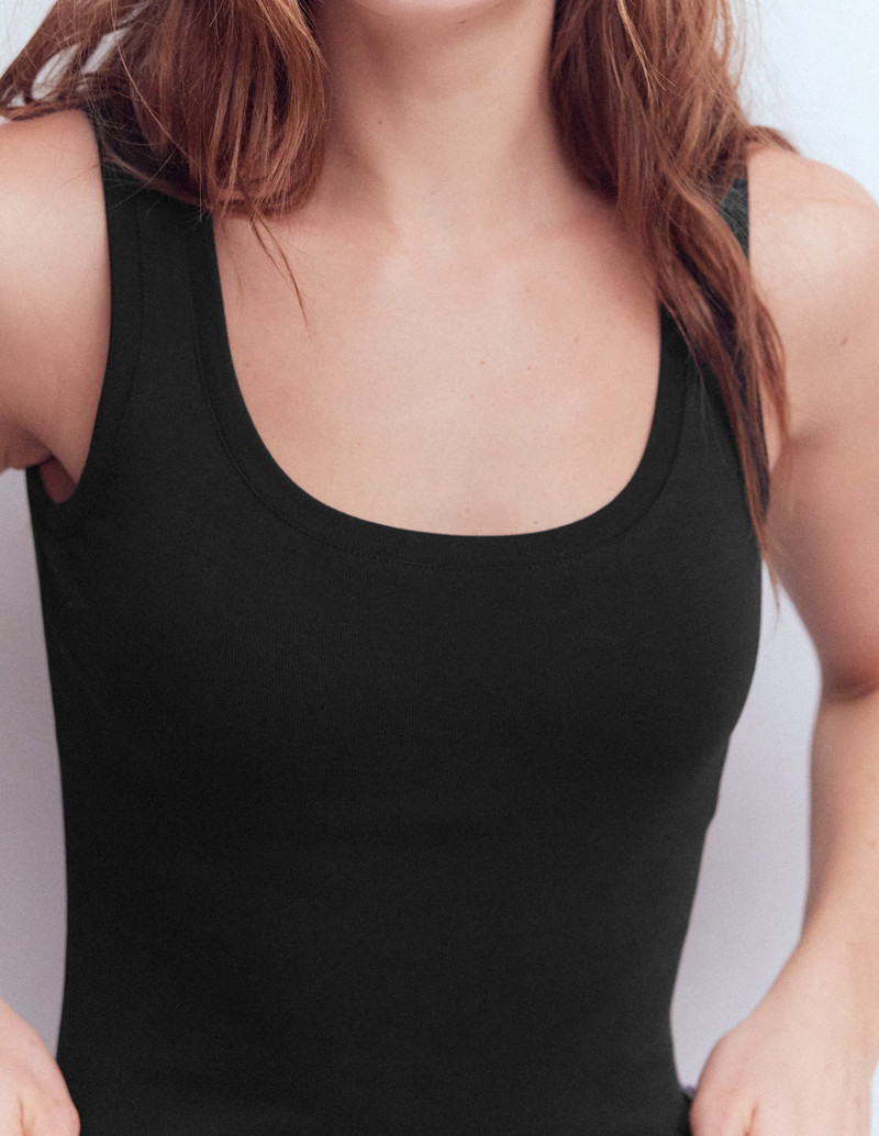 Essential Scoop-Neck Tank-Black 3