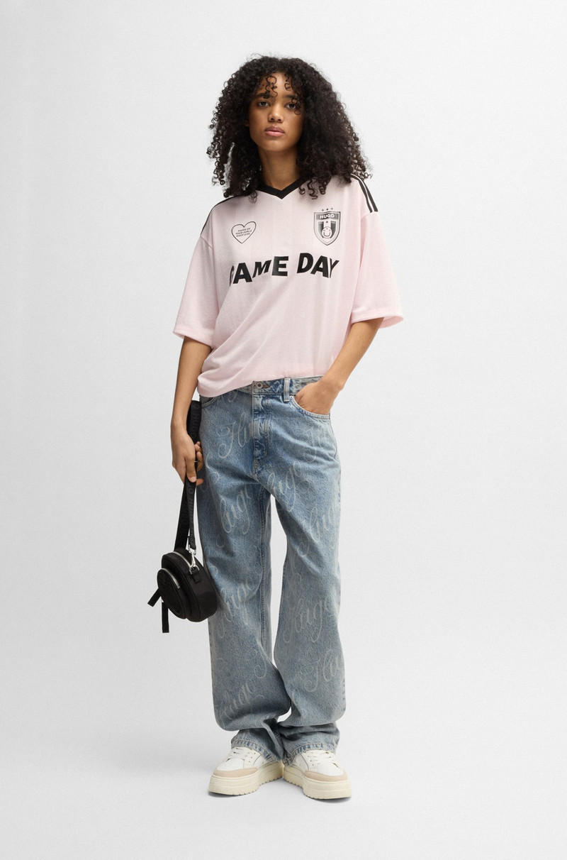 HUGO STRAIGHT-FIT JEANS IN BLUE DENIM WITH PRINTED LOGOS outlook