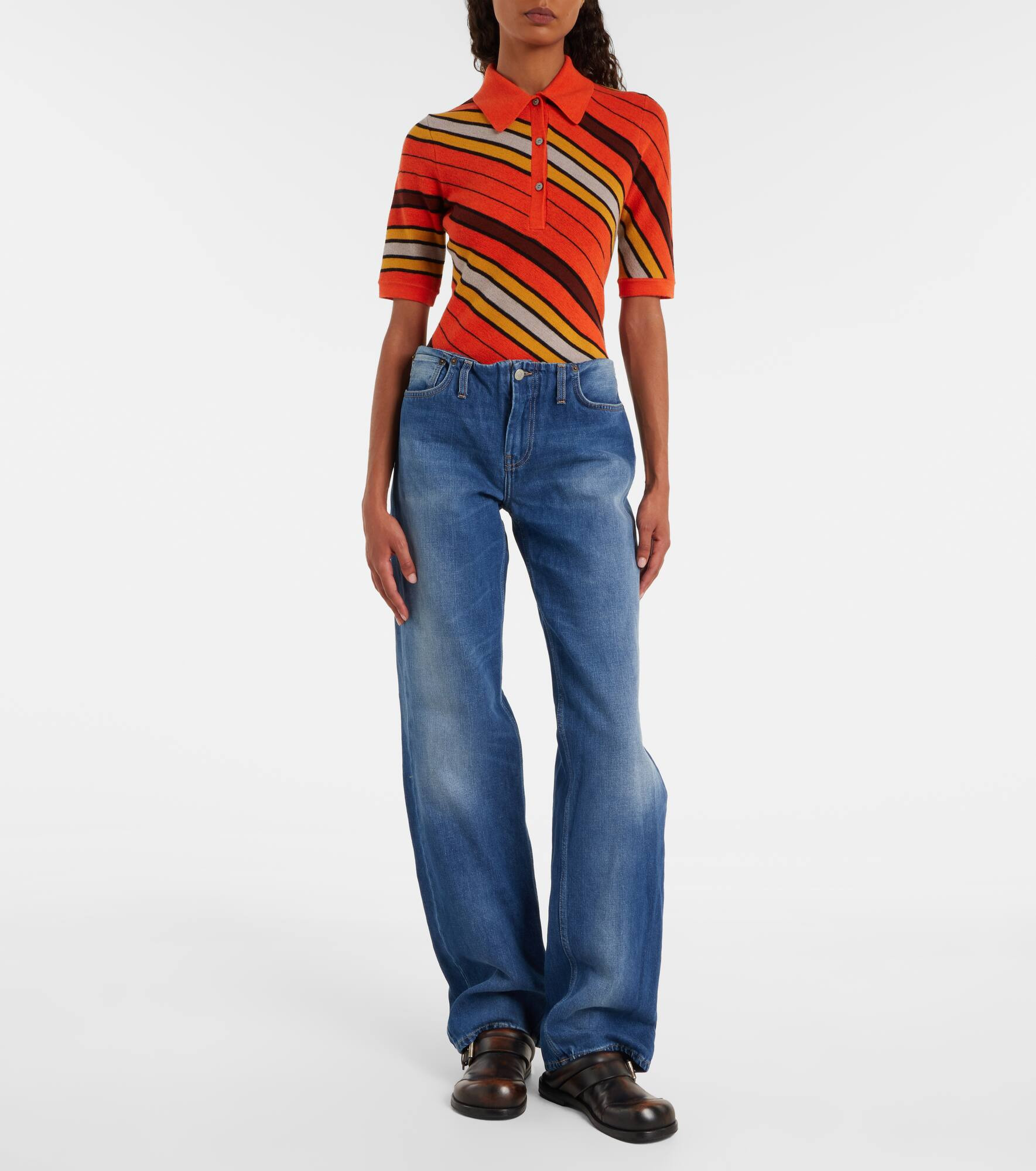 Low-rise wide-leg jeans - 7