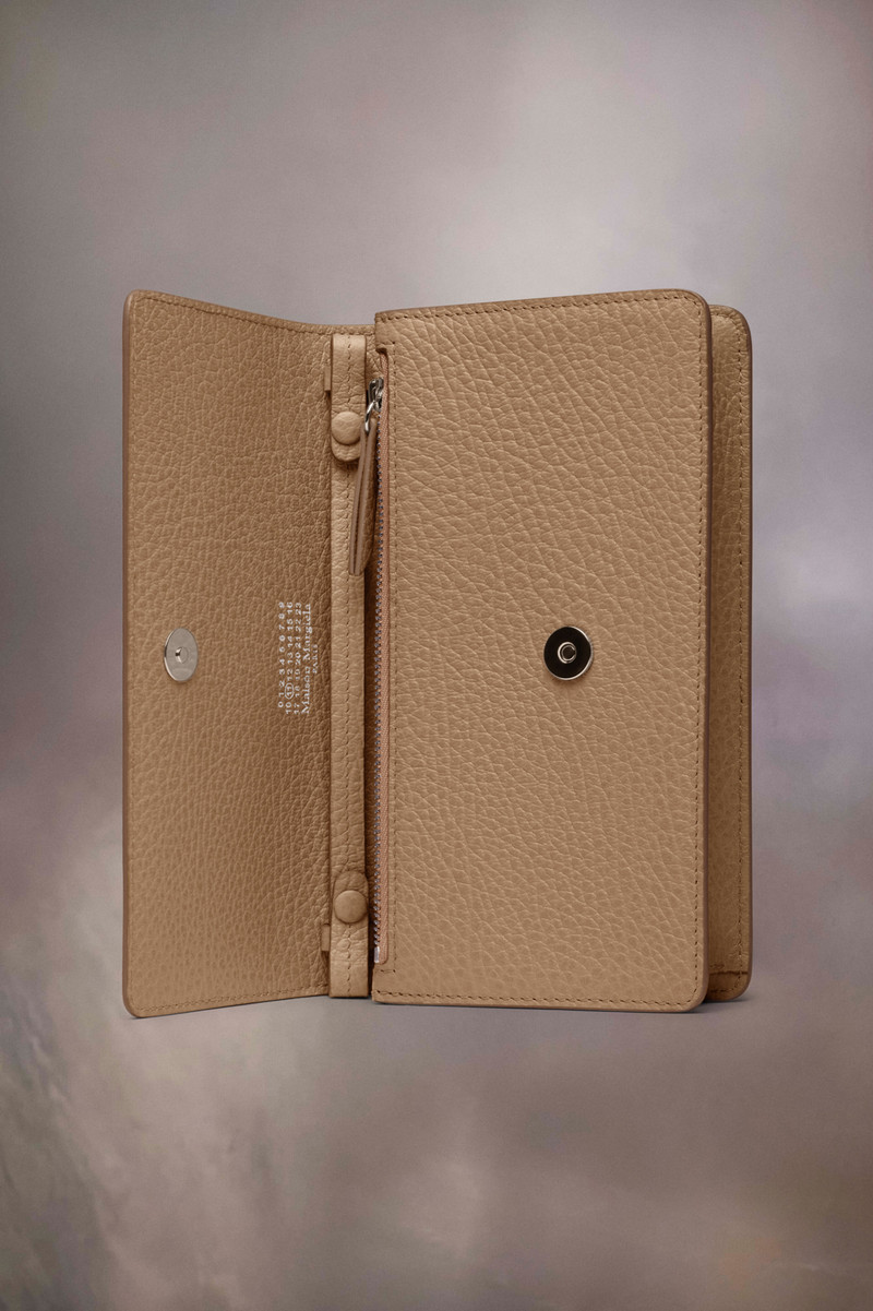 Maison Margiela Four stitches chain wallet outlook