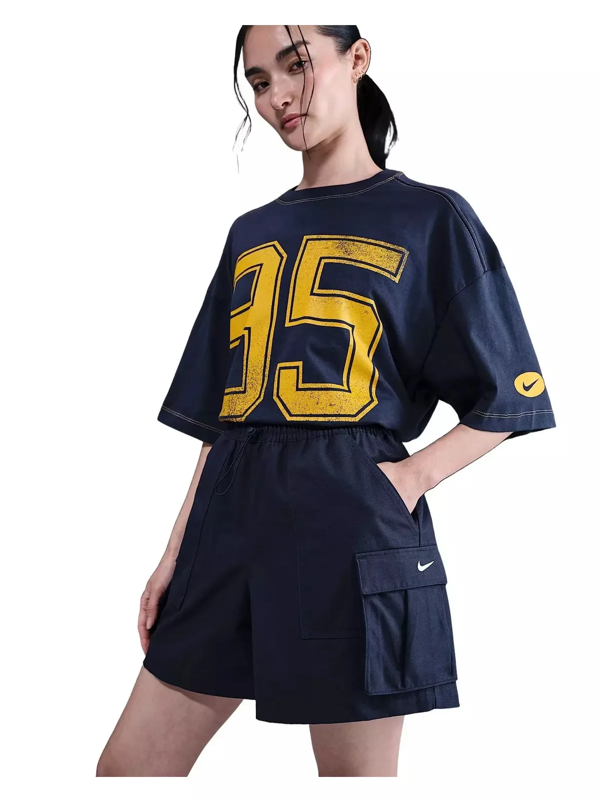 Women's Sportswear Street Mid-Rise Loose 5" Cargo Shorts -Navy - 1