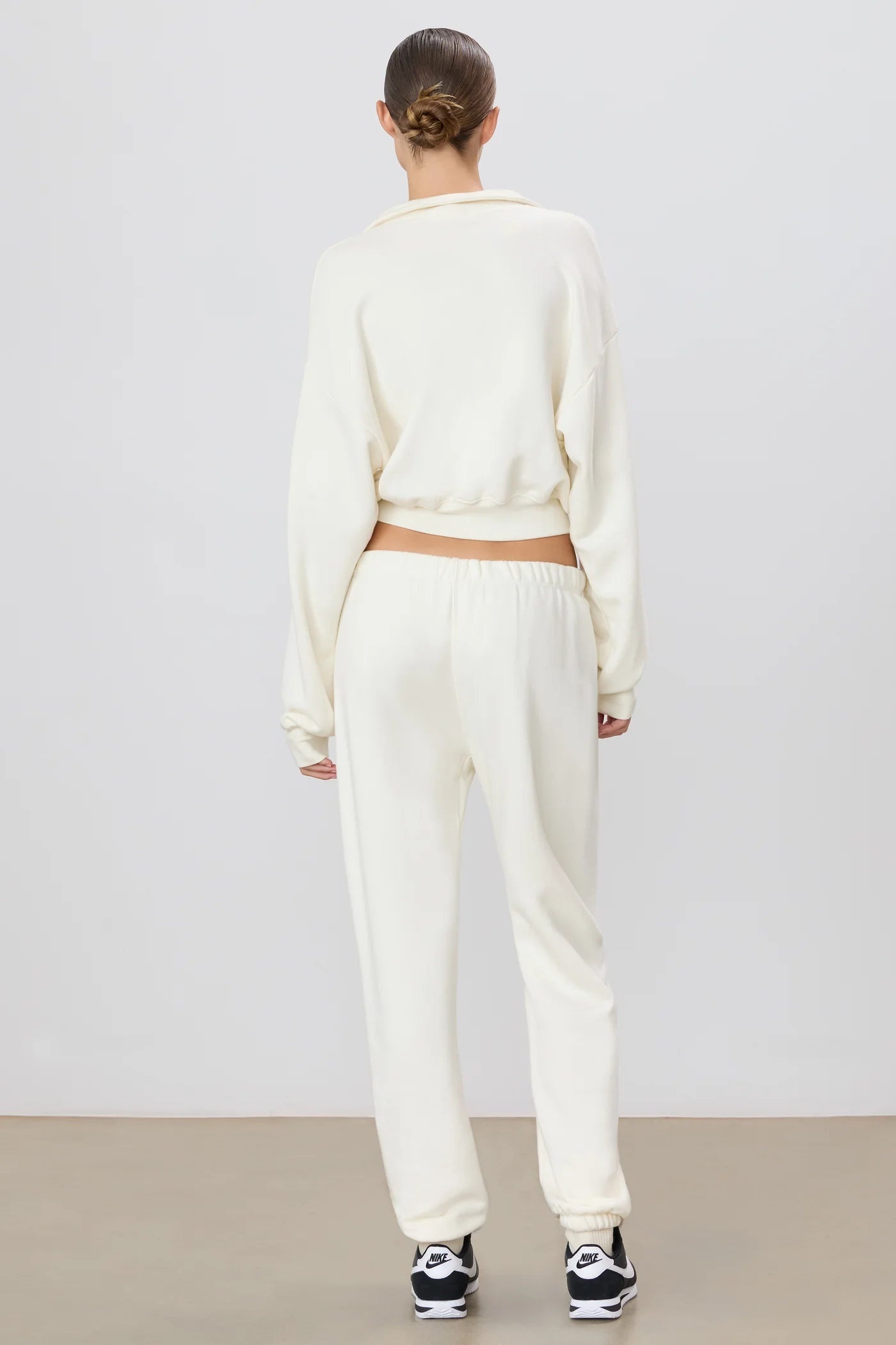 Classic Sweatpants Cream - 4