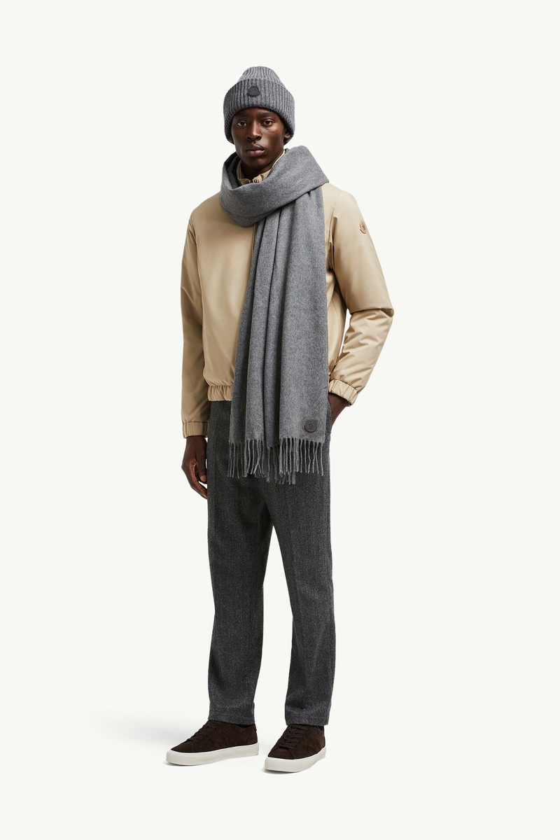 Moncler Fringed Cashmere Scarf outlook