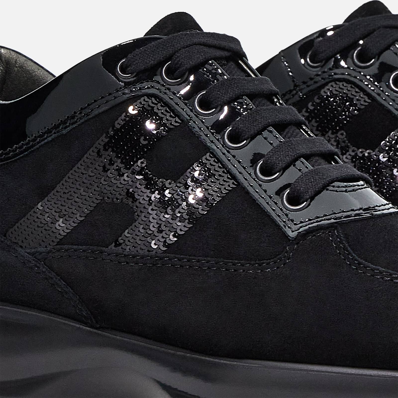 Interactive Black - 6