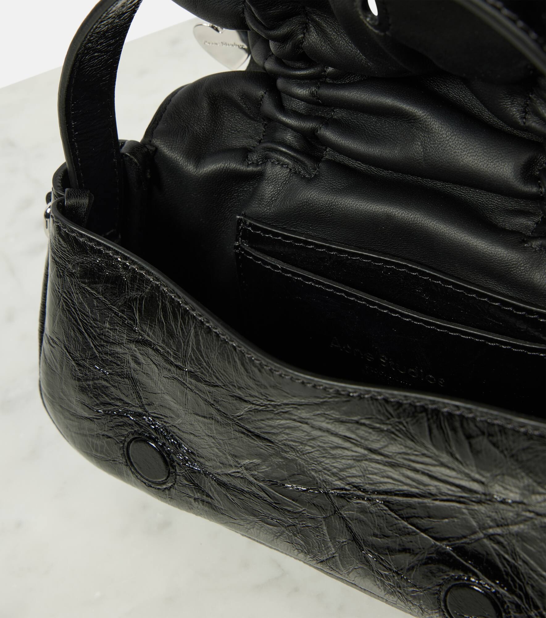 Multipocket leather shoulder bag - 3
