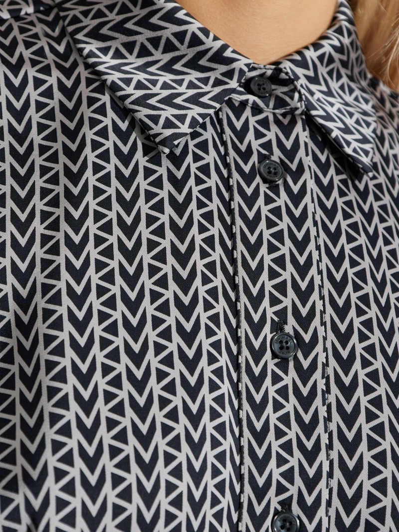 geometric-print shirt 5