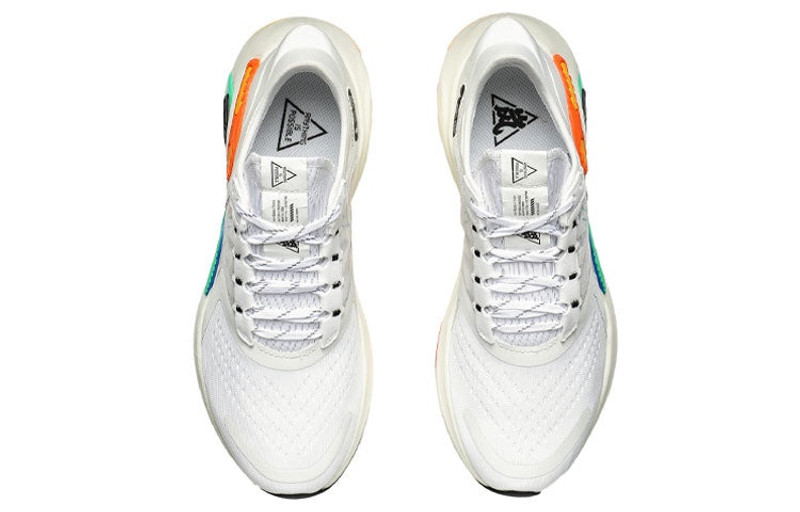 Li-Ning (WMNS) Li-Ning Lam Plus 'White Green Red' ARHQ078-7 outlook