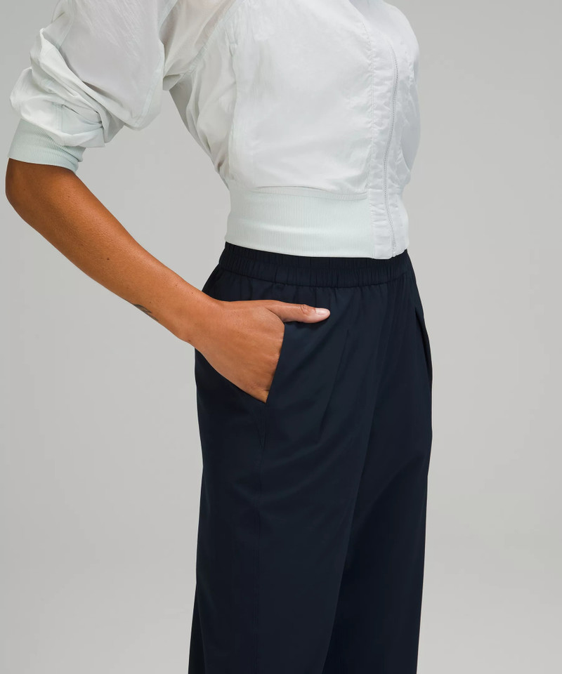 Ease Back In Mid-Rise Cropped Pant 23" 4