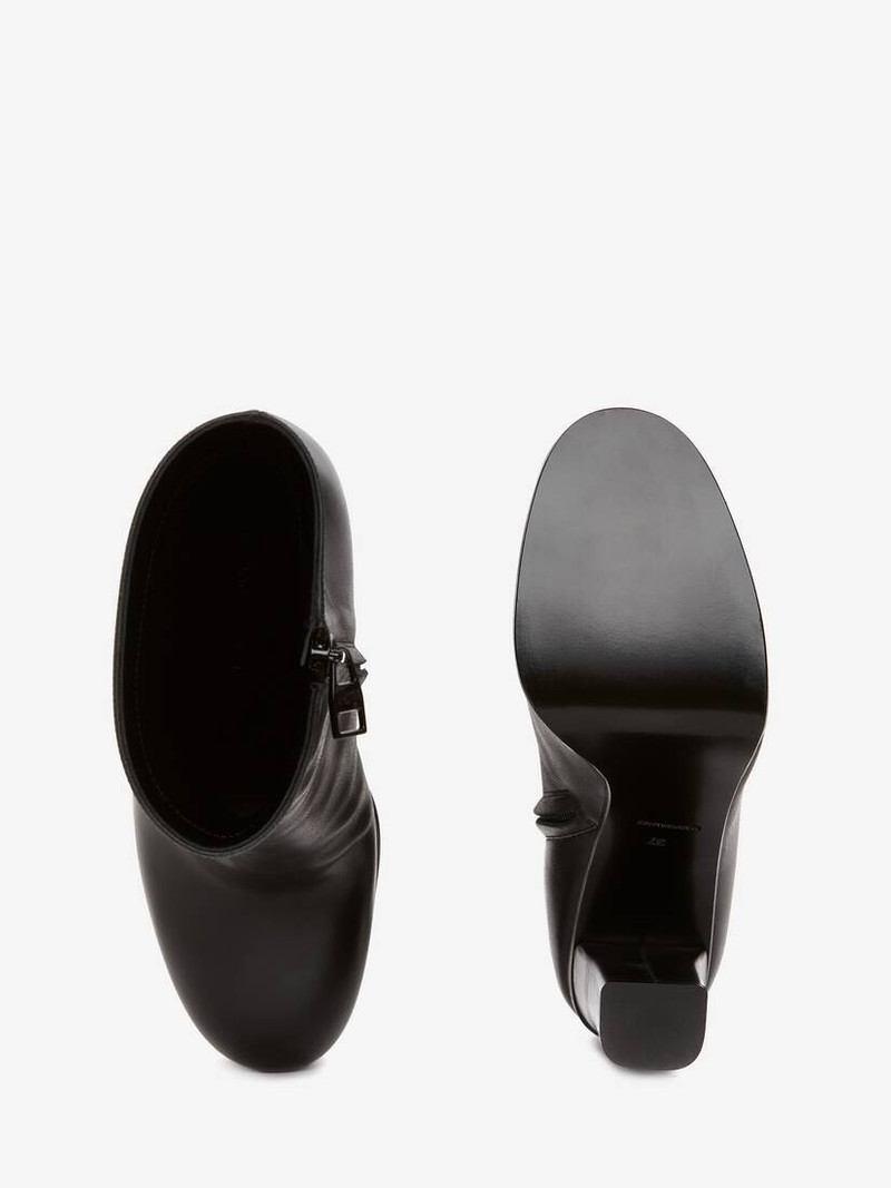 Platform Boot in Black 4