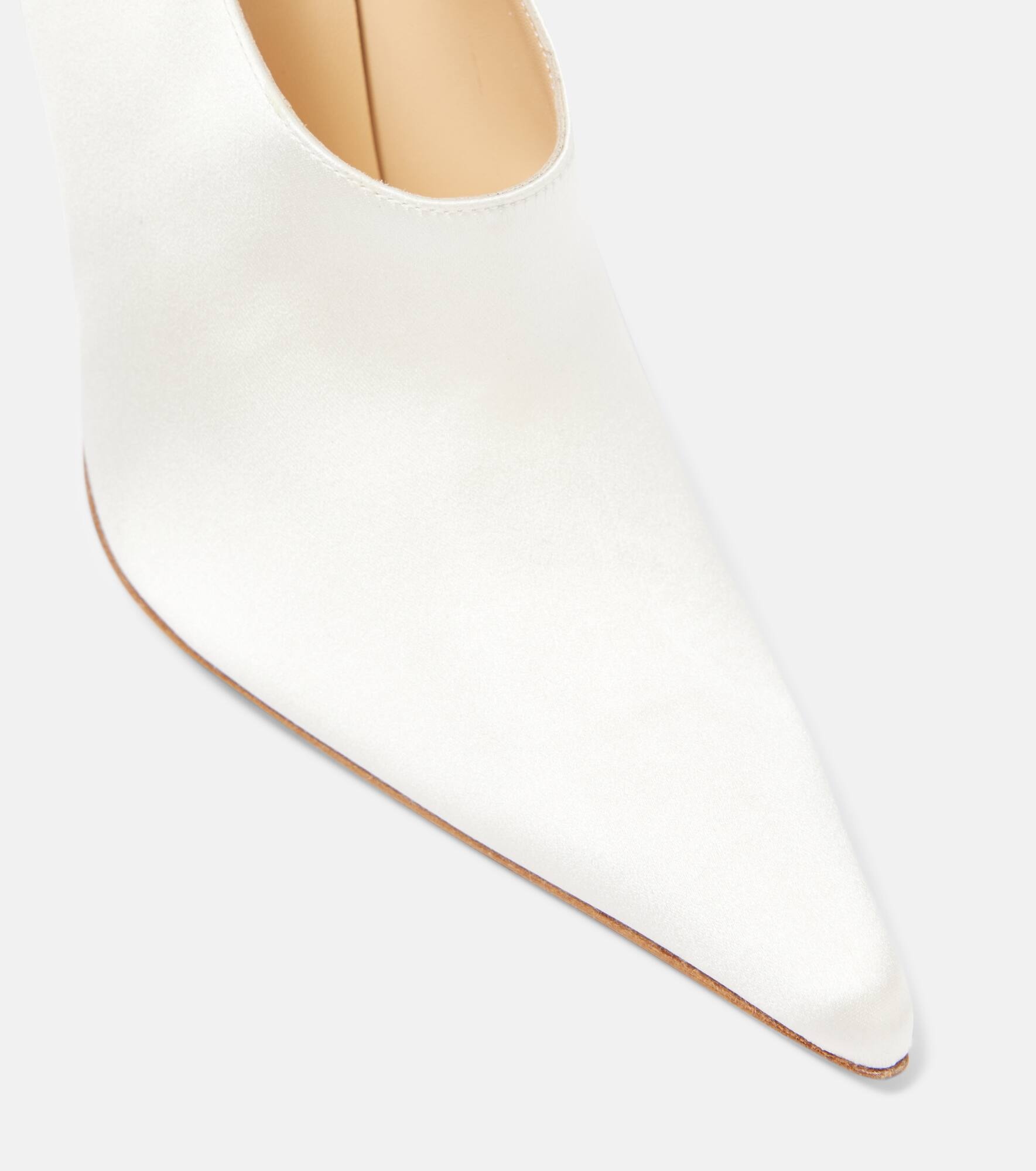 Floral-appliqué satin pumps - 5