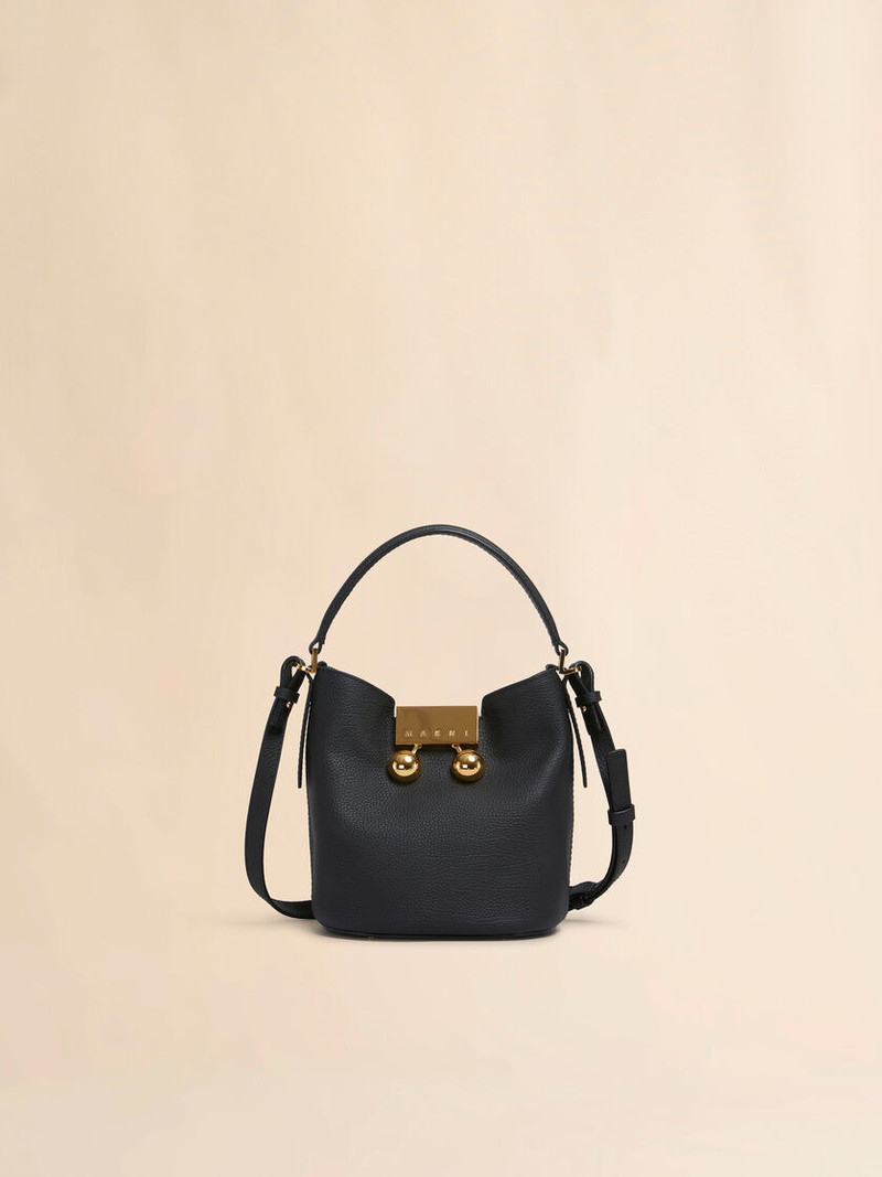 BLACK LEATHER TRUNKAROO BUCKET BAG 1