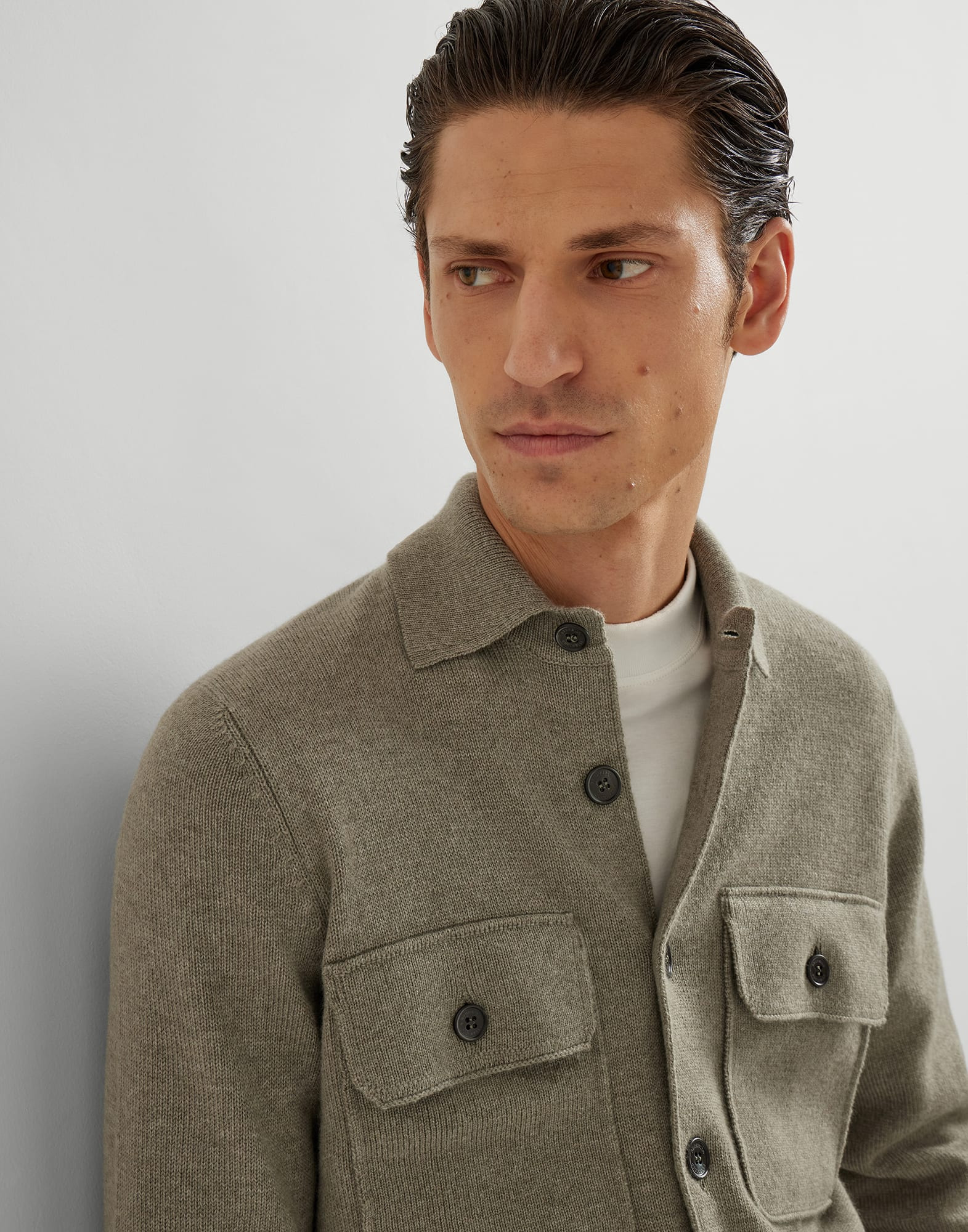 Cashmere shirt-style cardigan with chest pockets - 3