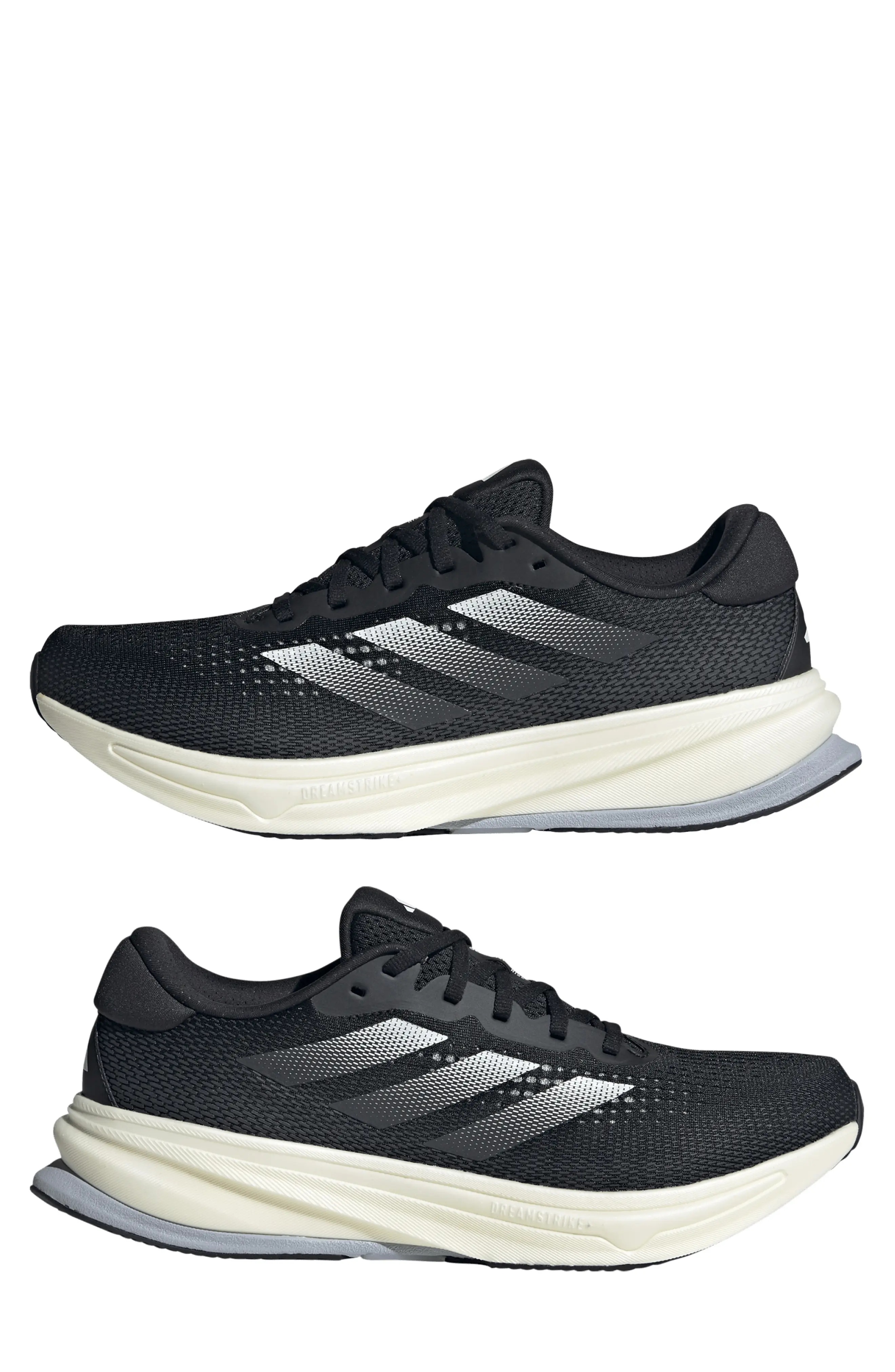 Supernova Rise Running Shoe in Core Black/Core White/Carbon - 8