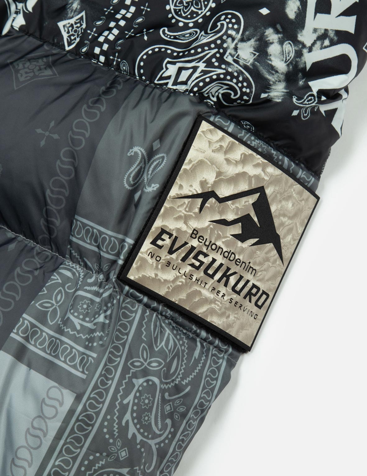 嚗赴lti Pattern with 3D Logo Embroidery Relax Fit Down Jacket - 5