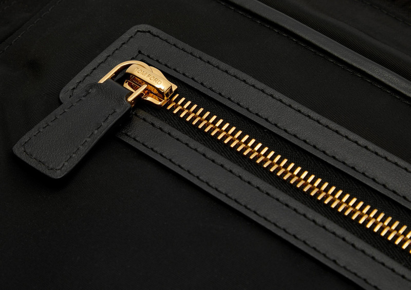 RECYCLED NYLON PORTFOLIO 5