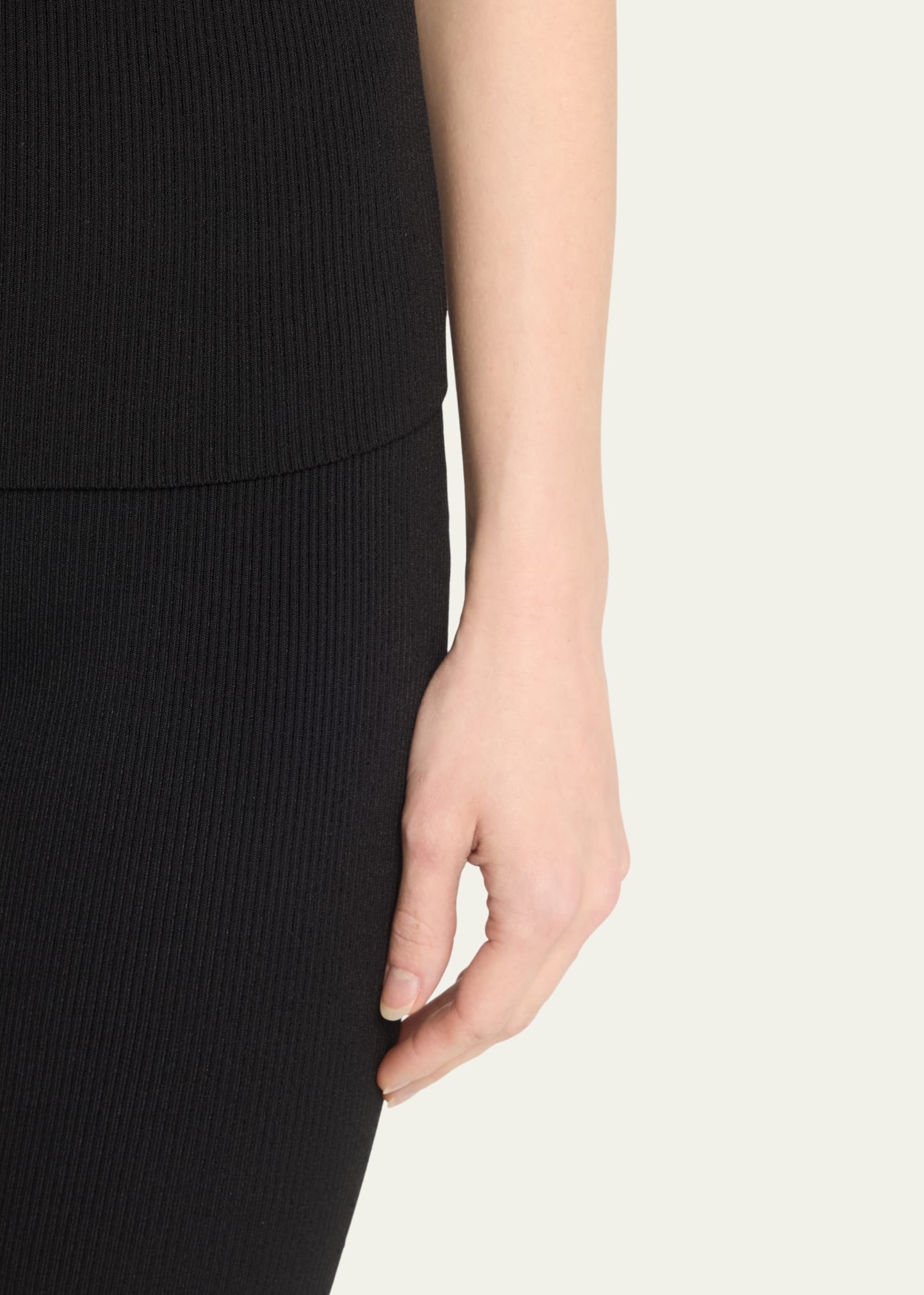 Compact Ribbed Pull-On Capris - 5