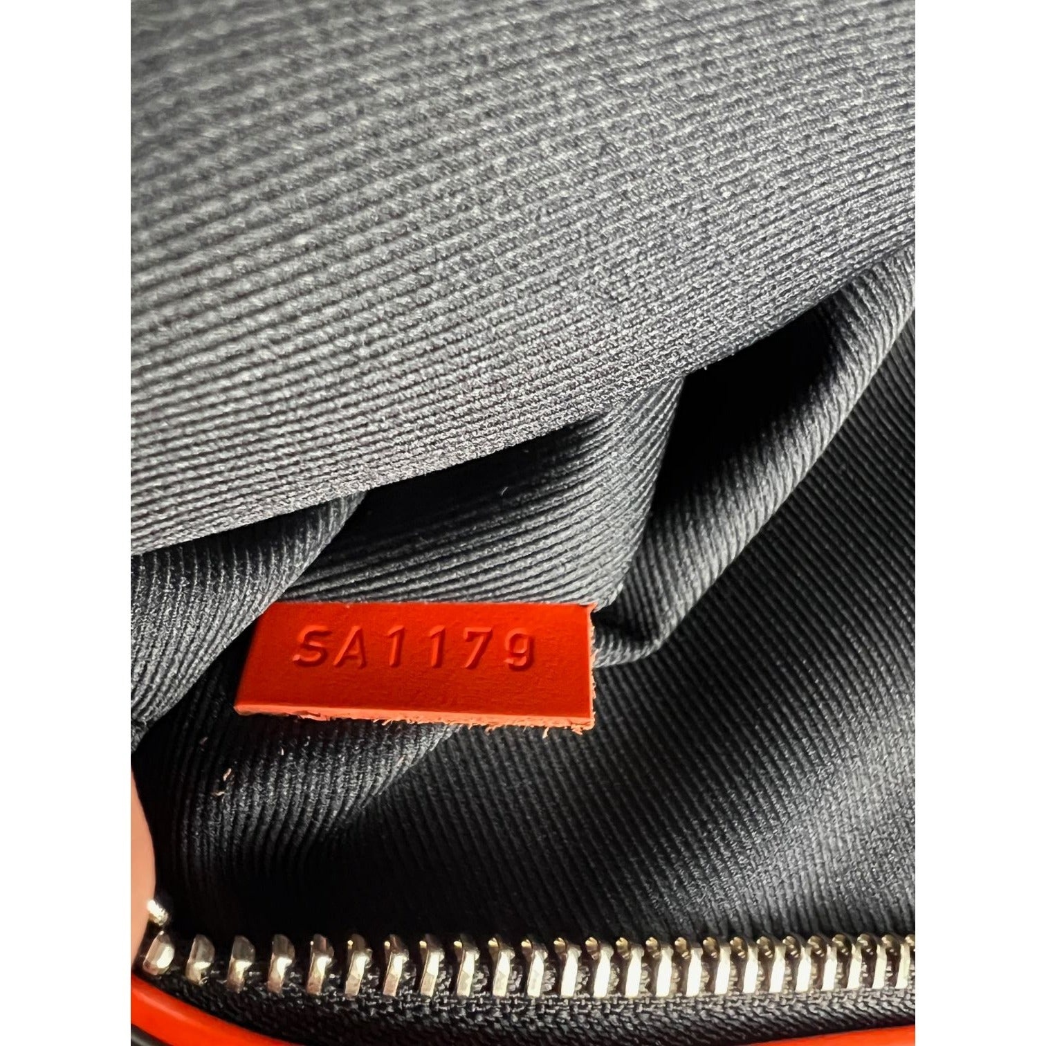 Louis Vuitton Damier Colbart orange Race Discovery Bumbag Sling Bag - 6