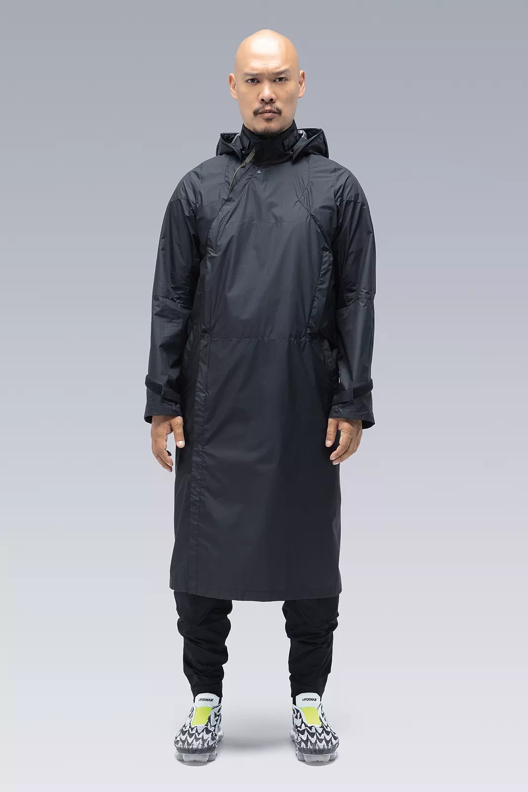 J82-WS 2L Gore-Tex Infinium™ Windstopper® Interops Coat Black - 1