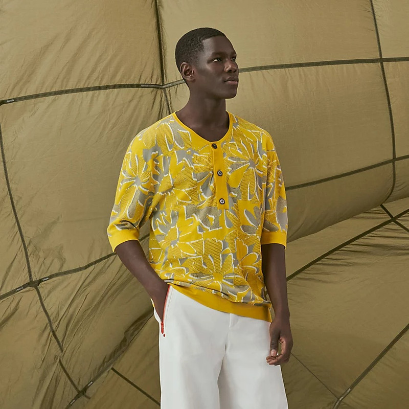 "Puzzle Floral" henley collar t-shirt 1