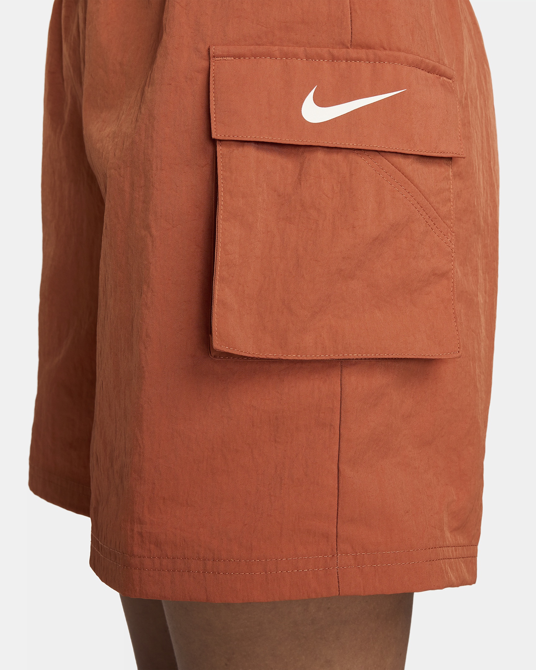 Nike Sportswear Essential Women's Woven High-Rise Shorts - 4