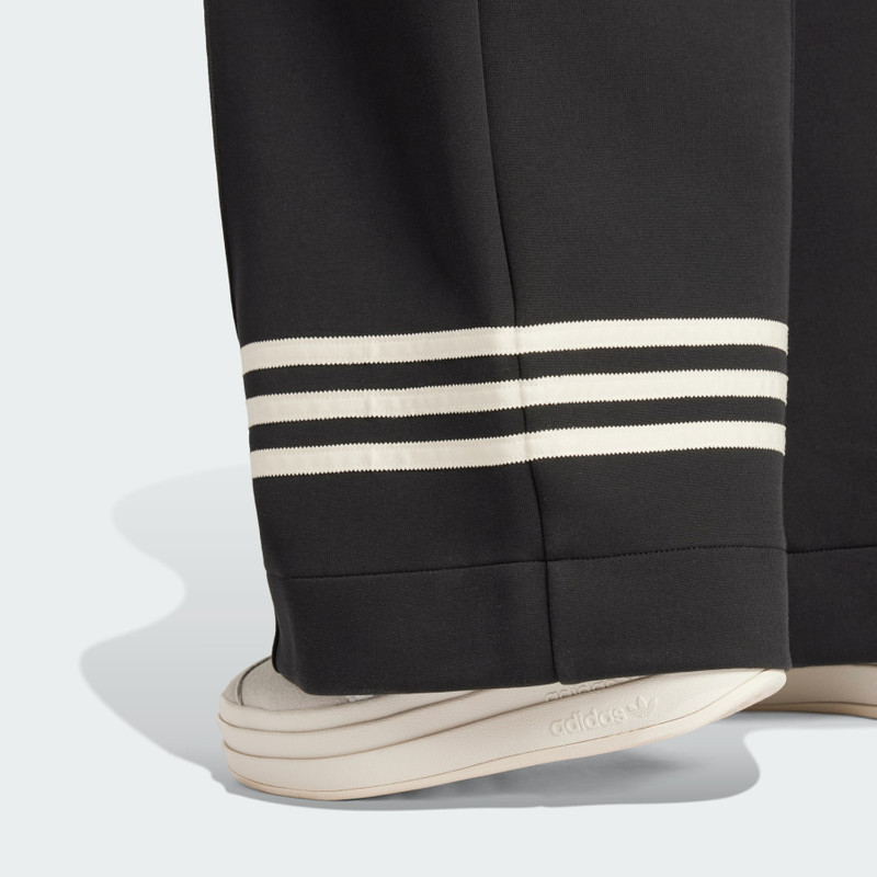 Adicolor Neuclassics Track Pants 5