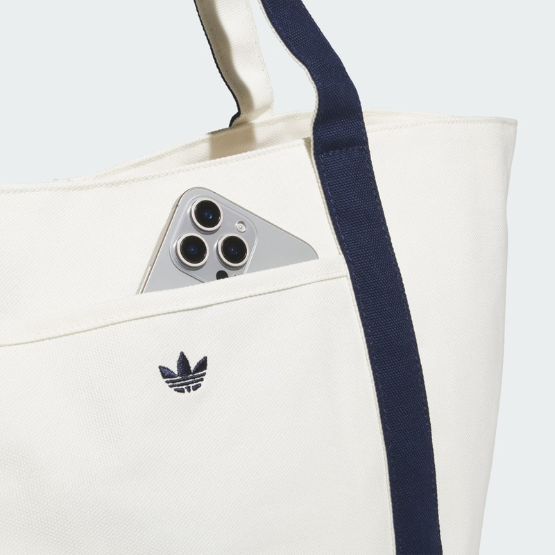 Trefoil Canvas Court Tote 3