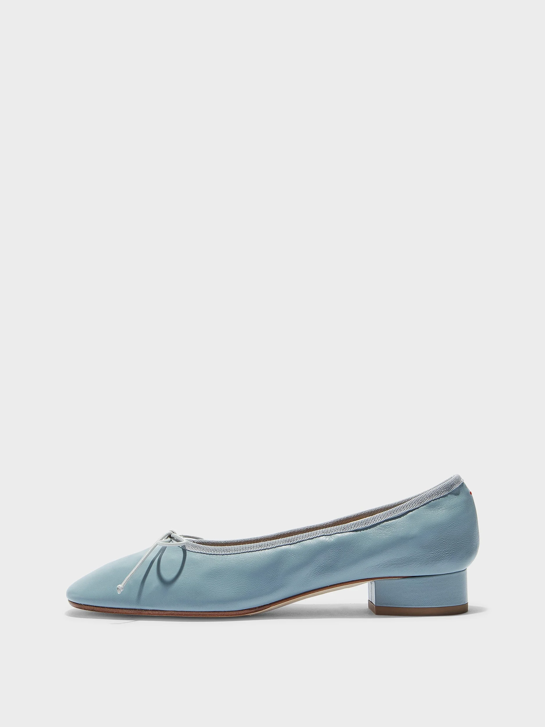 Onda Round-Toe Ballet Flats - 1