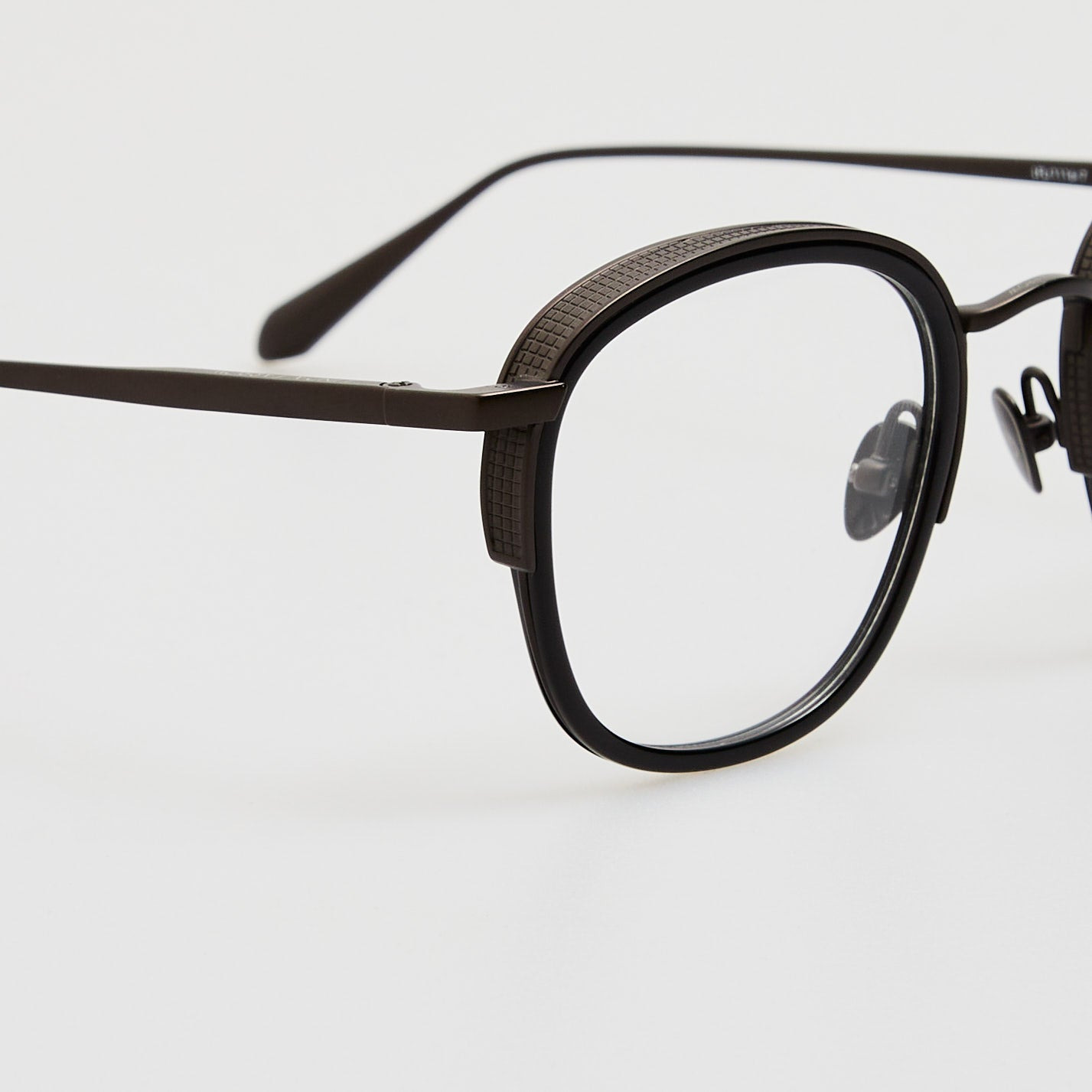 Aldrin Optical in Black and Matt Nickel - 4