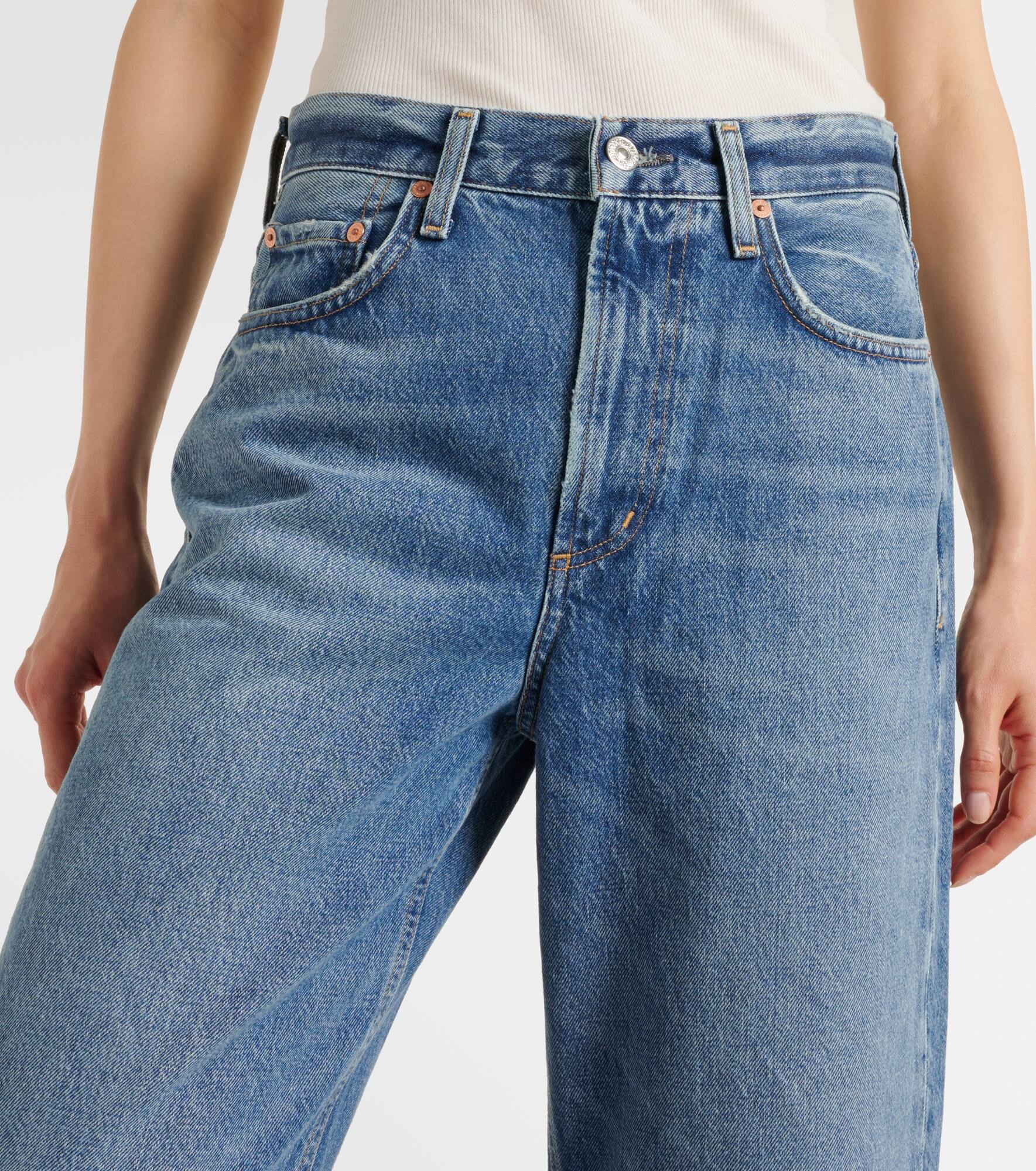 Miro high-rise cropped barrel-leg jeans - 4