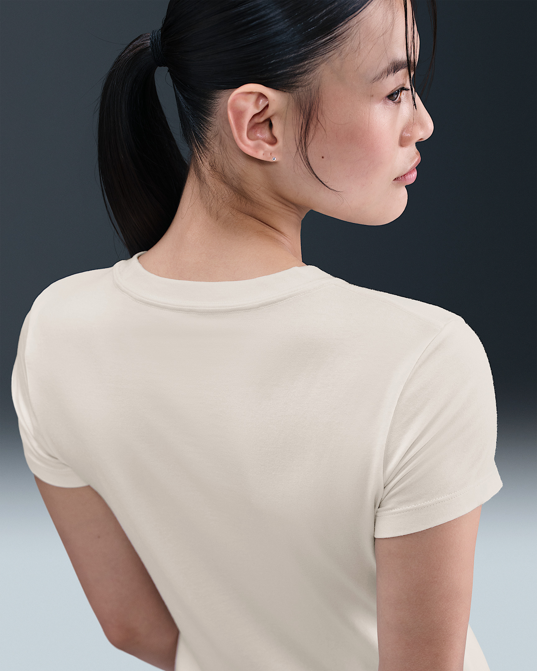 Nike Sportswear Chill Knit Women's Slim T-Shirt - 2