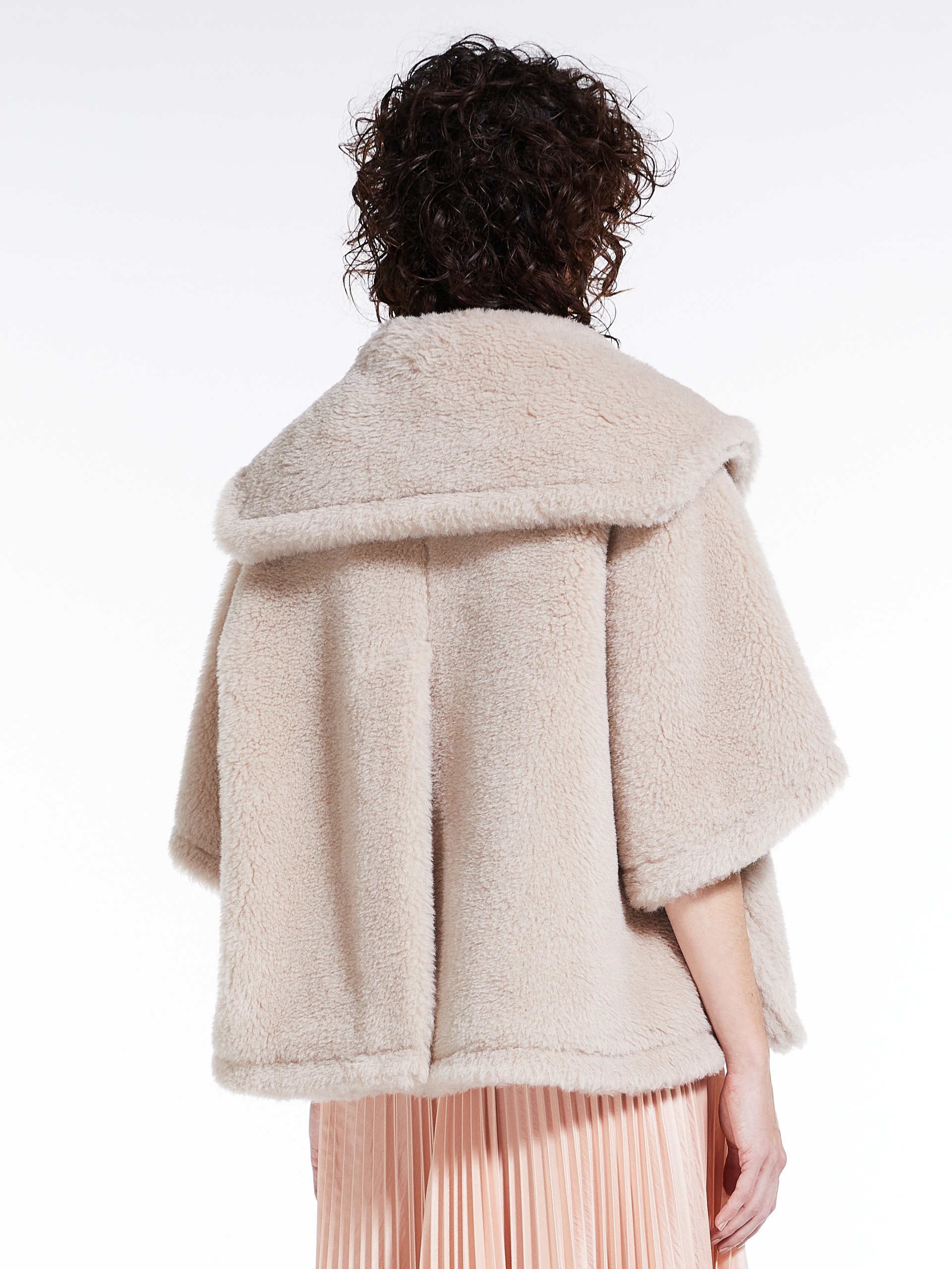 CAMBUSA1 Teddy fabric cape - 4