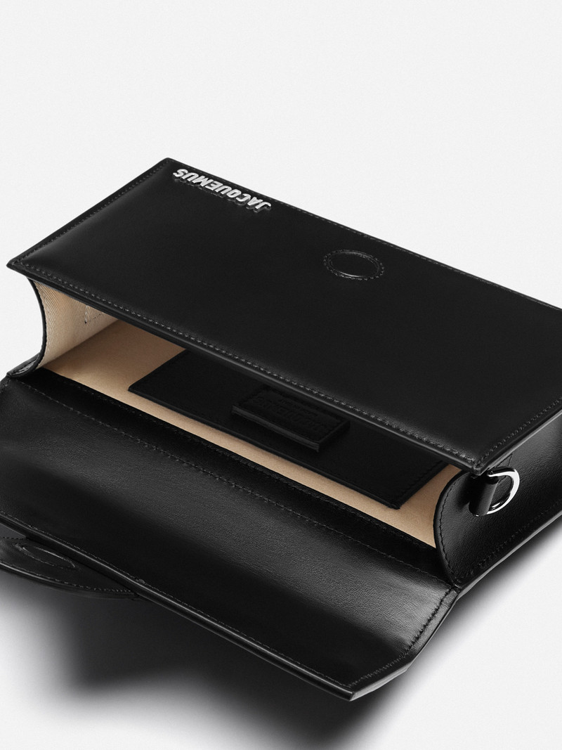 JACQUEMUS The large Bambino outlook