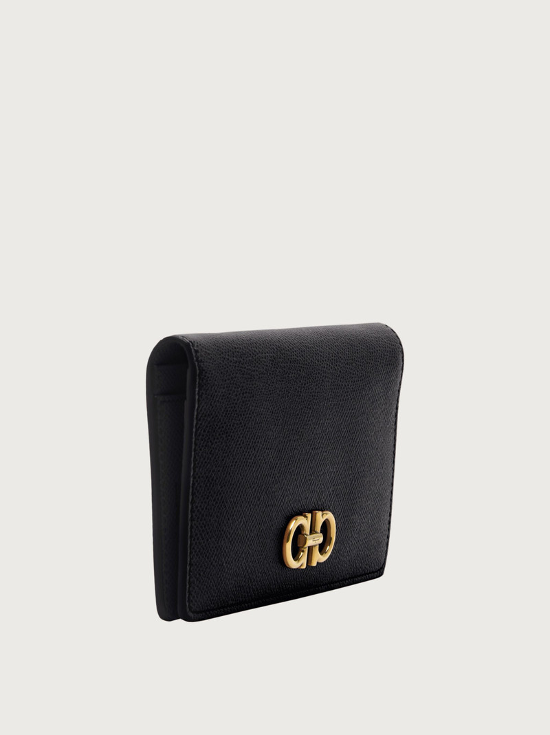 FERRAGAMO Gancini continental wallet outlook