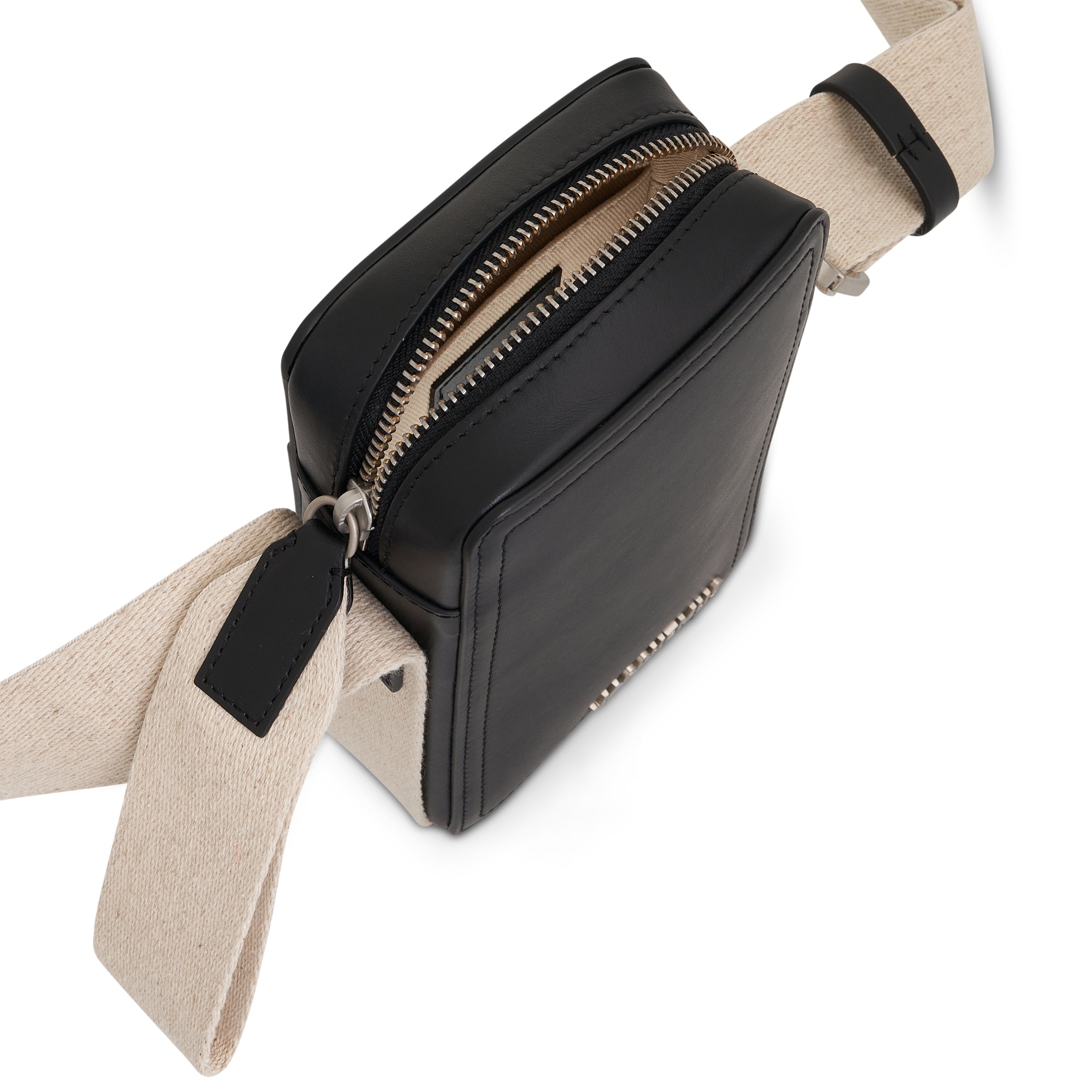 Le Cuerda Vertical Leather Bag in Black - 4