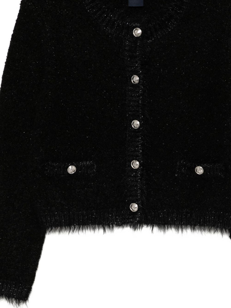 logo-button cardigan 3