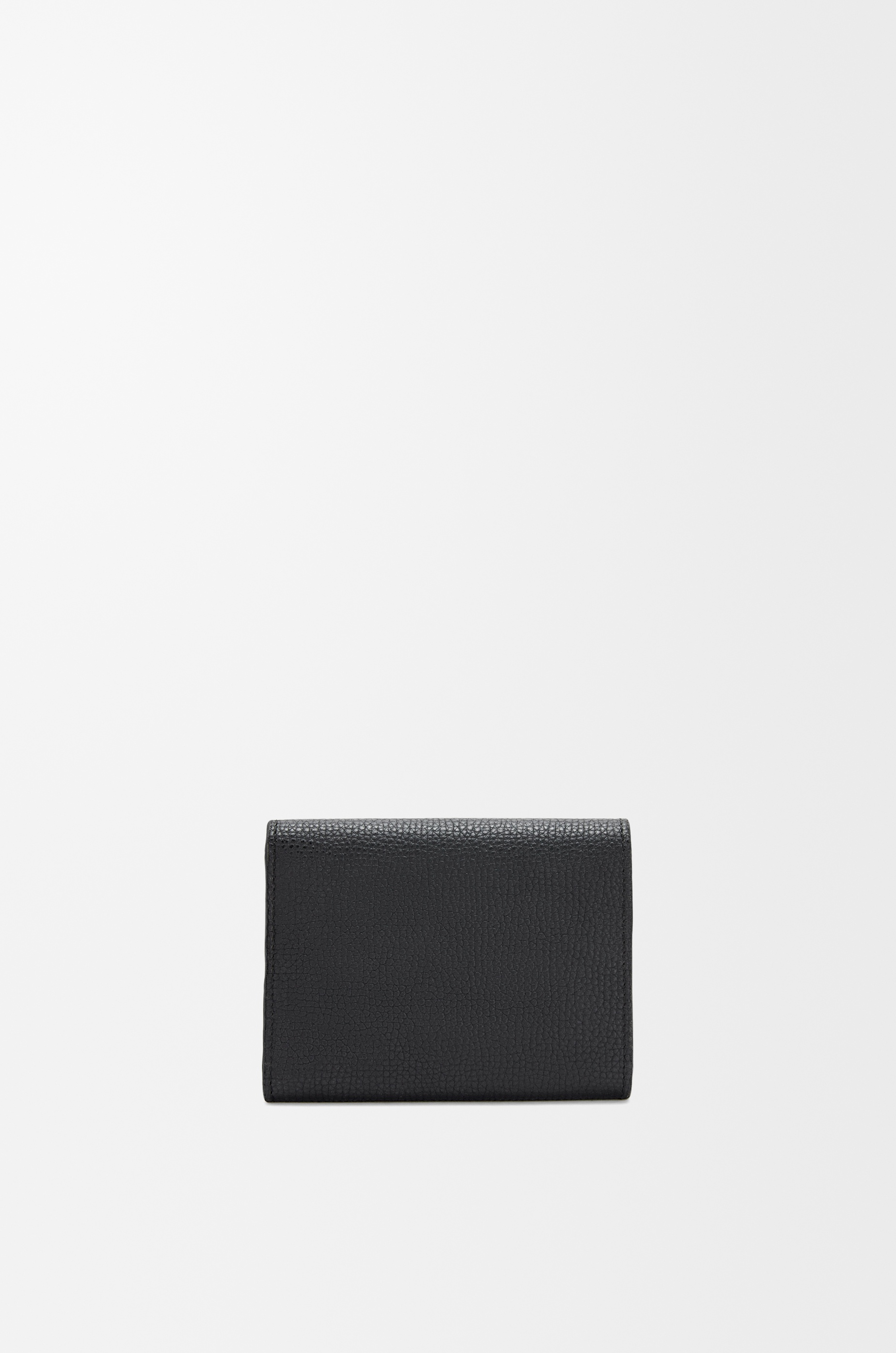 Anagram trifold wallet in pebble grained calfskin - 5