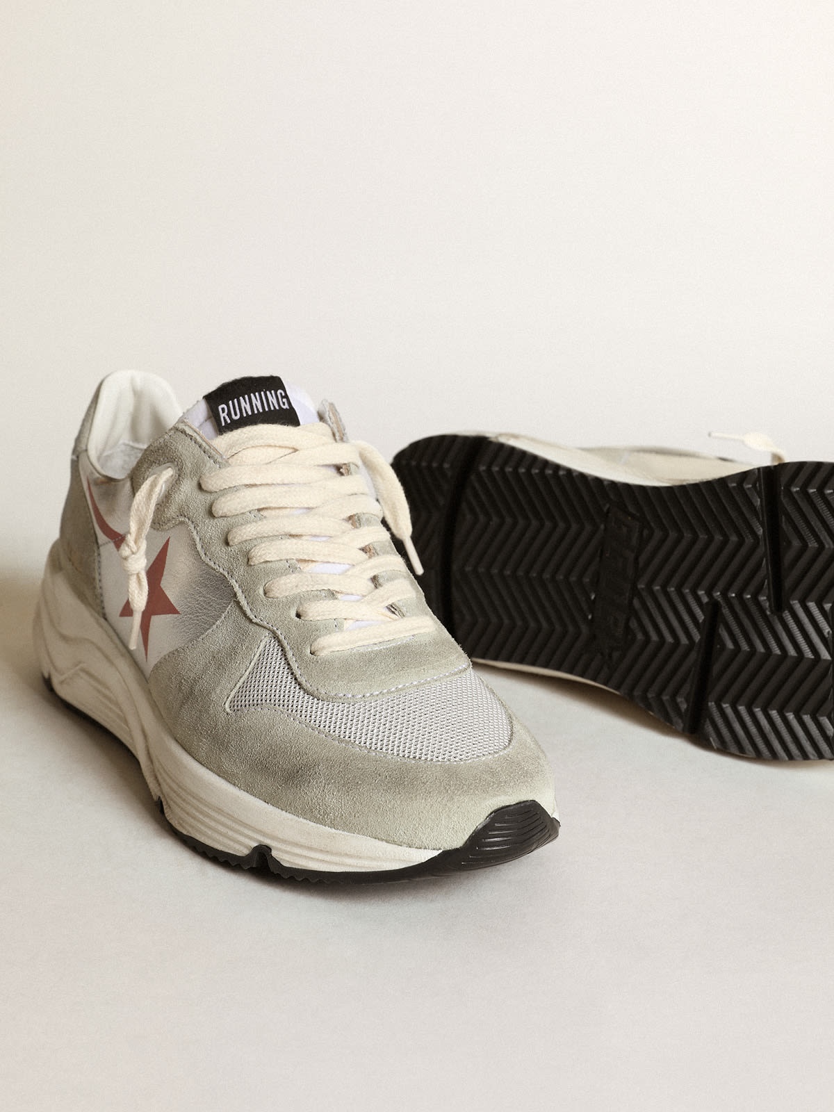 Running Sole sneakers in silver laminated leather with ice-gray suede inserts - 3