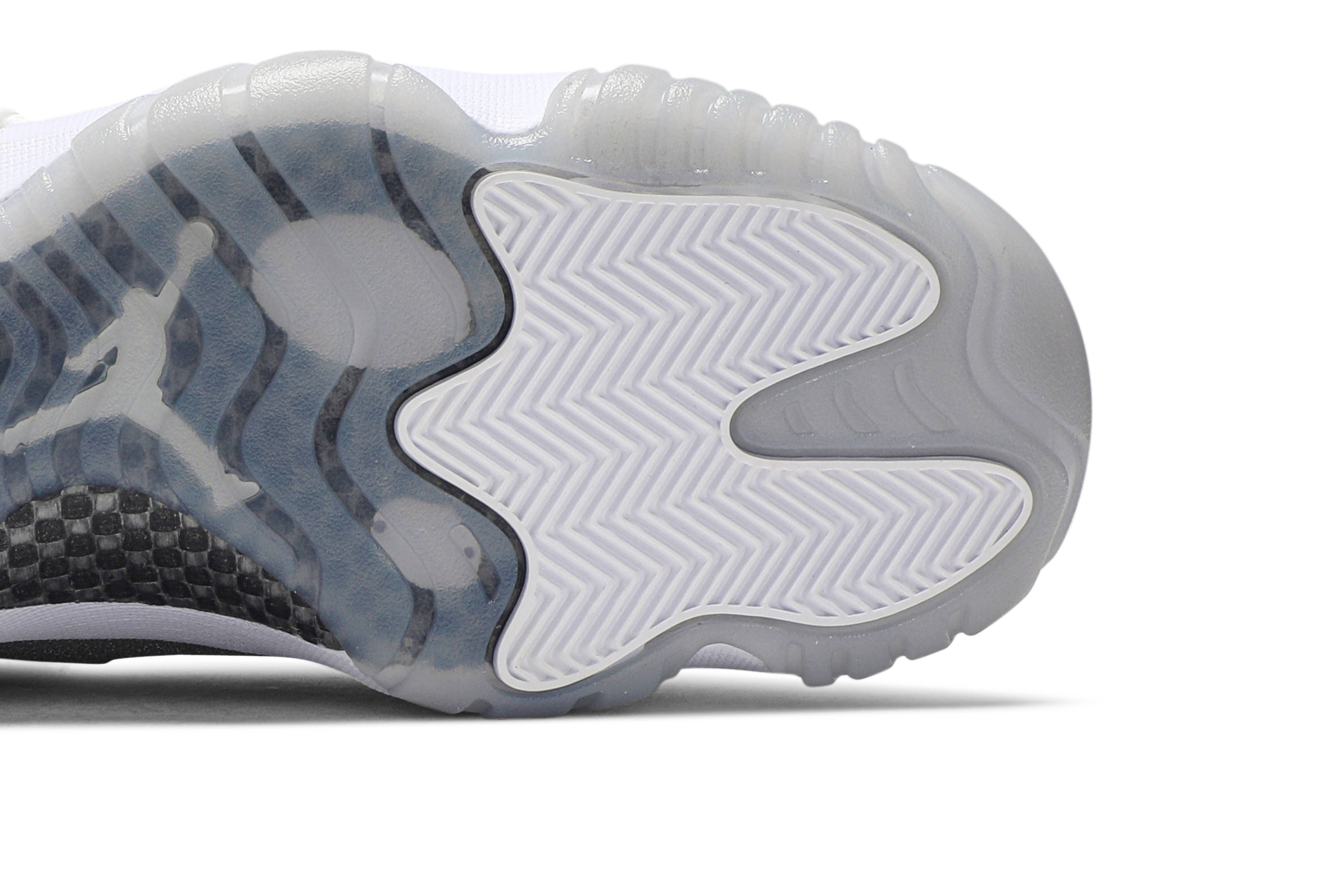 Wmns Air Jordan 11 Retro 'Vast Grey' - 5