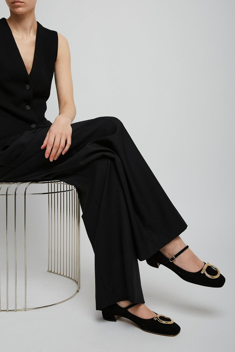 FERRAGAMO Marry 2 black pumps outlook