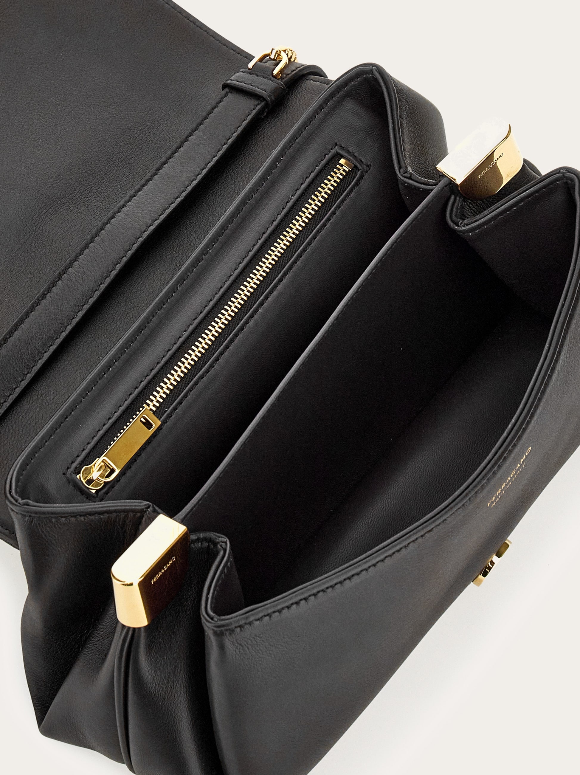 Front flap crossbody bag (S) - 6