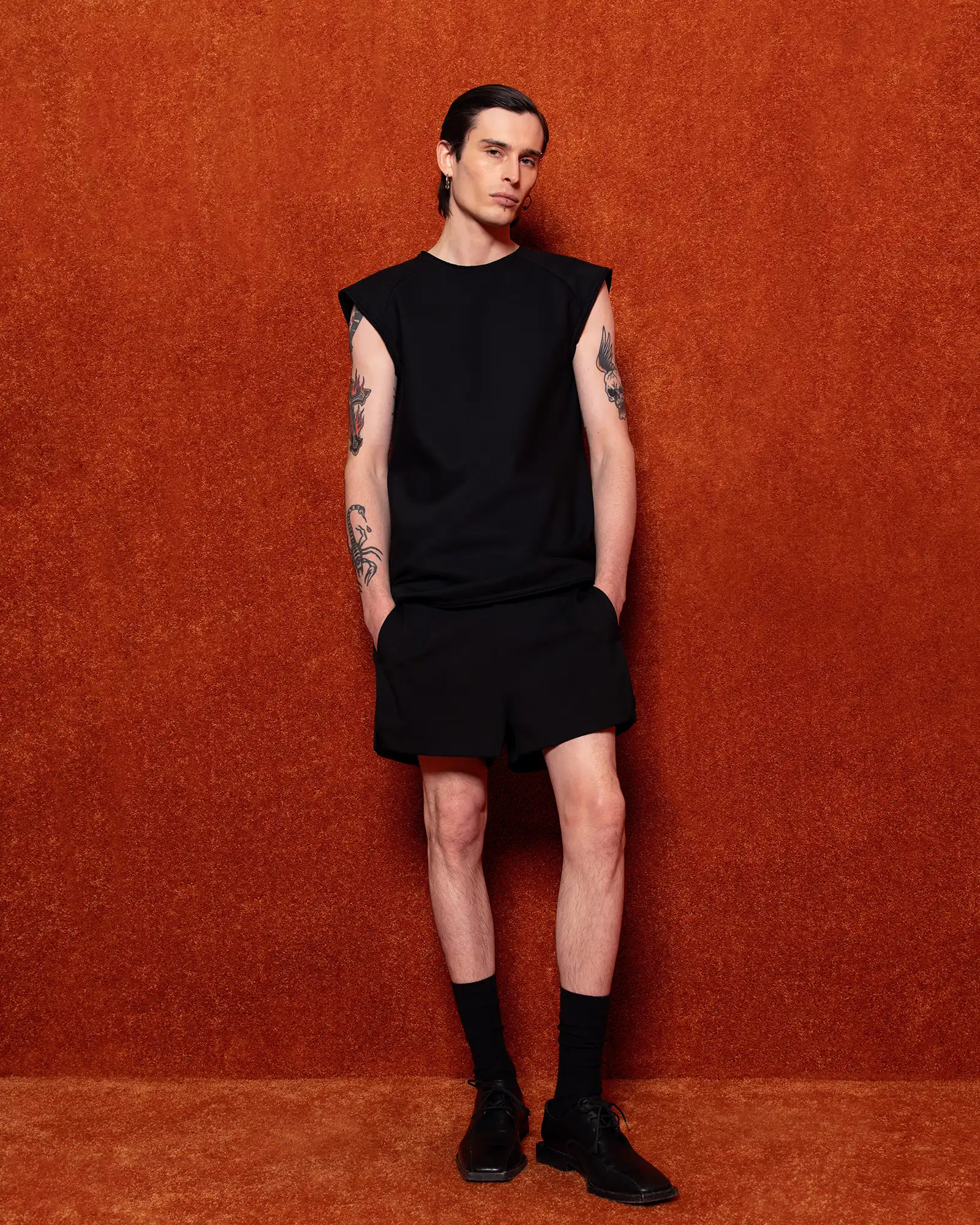 PUNY SHORT BLACK WOOL - 4