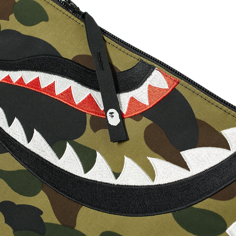 A Bathing Ape 1st Camo Shark Crossbody Bag - 2