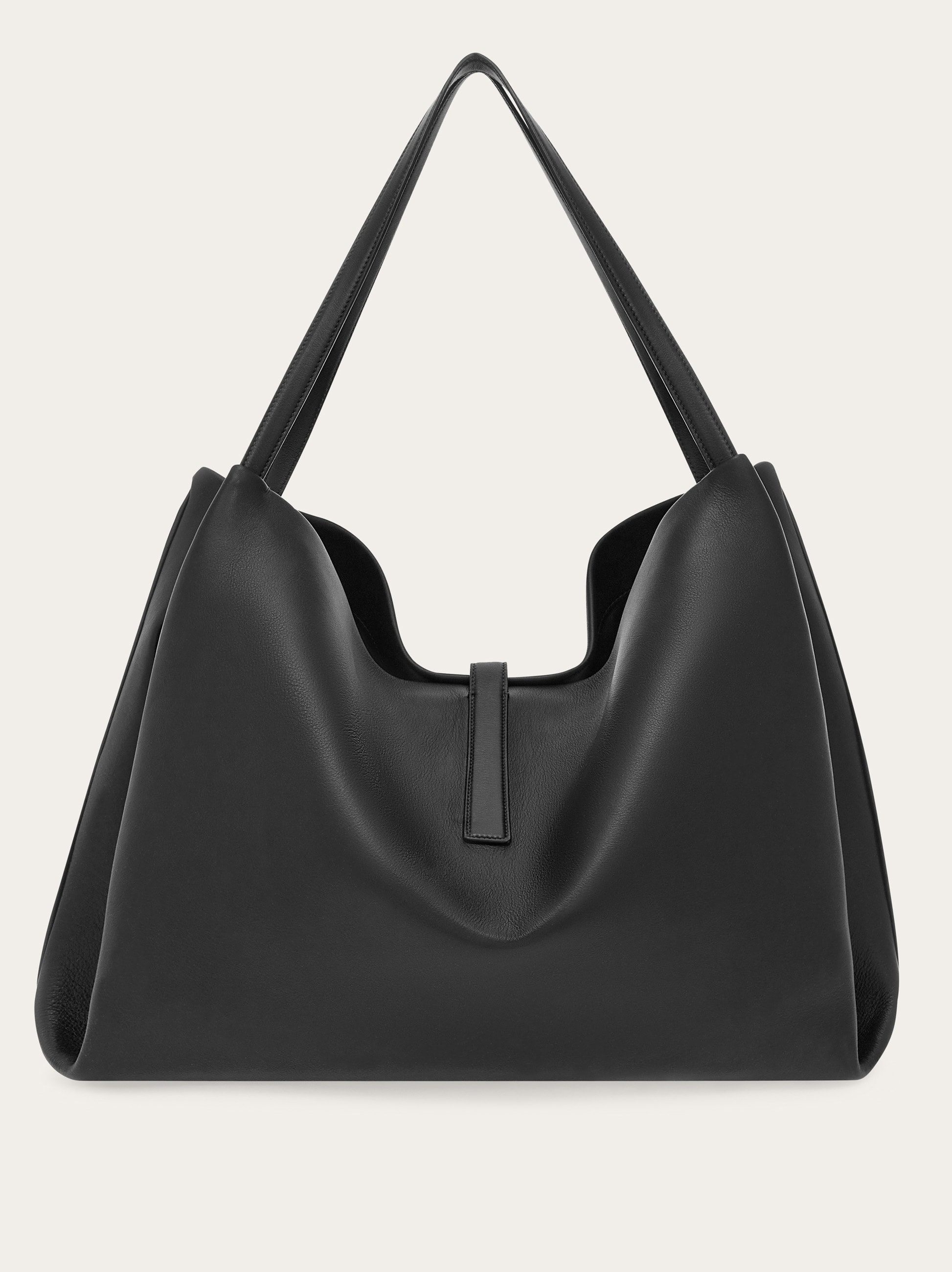 ★送料・関税込★Ferragamo★NEW VARA tote bag★ Salvatore Ferragamo - Vara bow detail tote bag