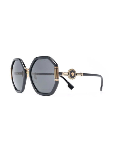 VERSACE geometric-frame sunglasses outlook