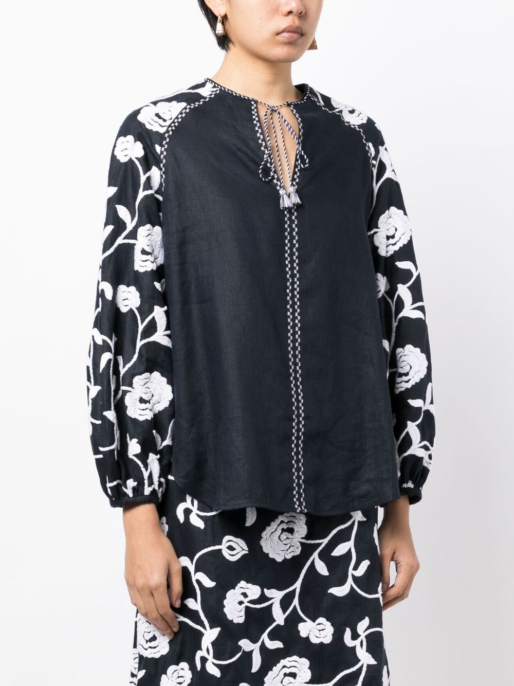 Molveno floral-embroidered tunic top - 3