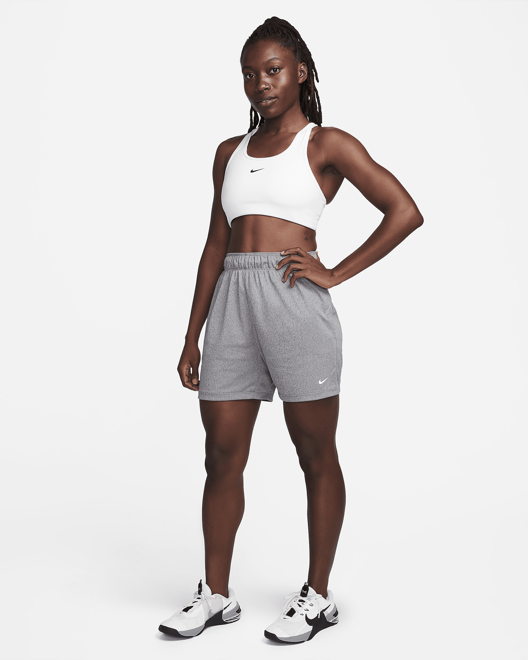 Nike Women's Attack Dri-FIT Fitness Mid-Rise 5" Unlined Shorts - 8