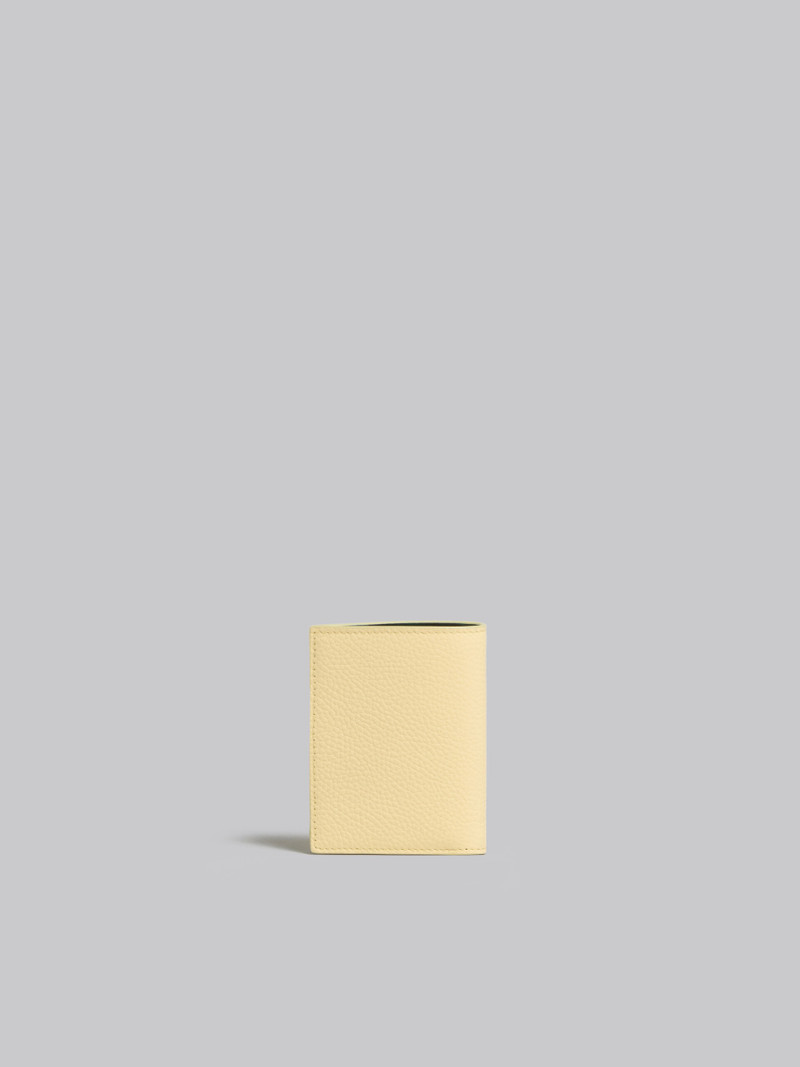 LIGHT YELLOW BIFOLD VENICE WALLET WITH MARBLED INTERIOR 3