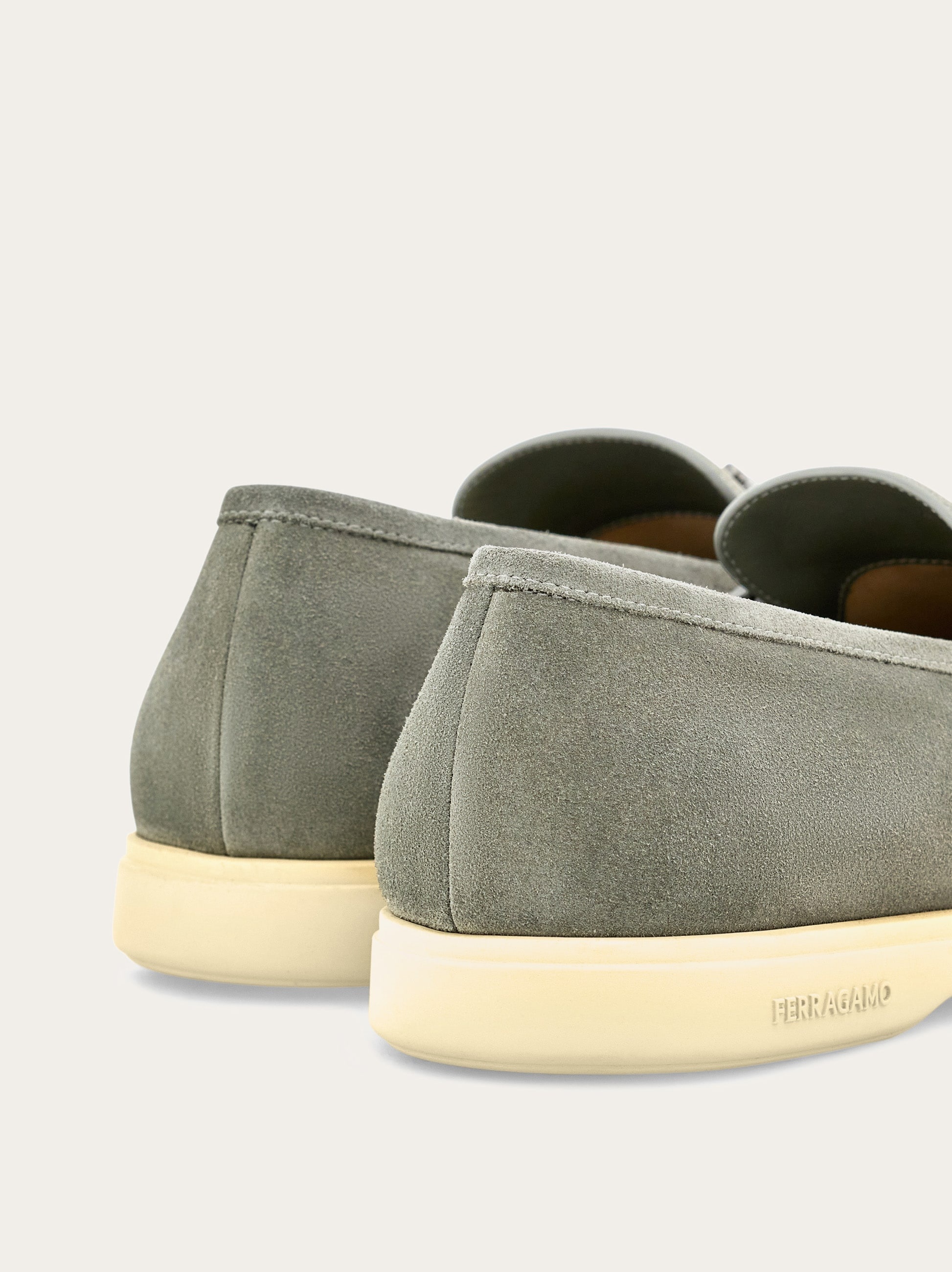 Casual loafer with Gancini ornament - 3